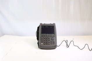 FieldFox ポータブル ハンドヘルド RF＆マイクロ波アナライザ - Used