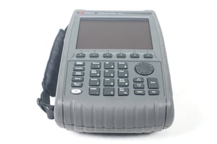 FieldFox ポータブル ハンドヘルド RF＆マイクロ波アナライザ - Used