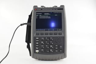 FieldFox Handheld Microwave Analyzer / 30 kHz to 18 GHz Keysight Used N9917A