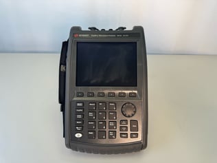 FieldFox ポータブル ハンドヘルド RF＆マイクロ波アナライザ - Used