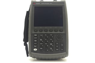 FieldFox ポータブル ハンドヘルド RF＆マイクロ波アナライザ - Used