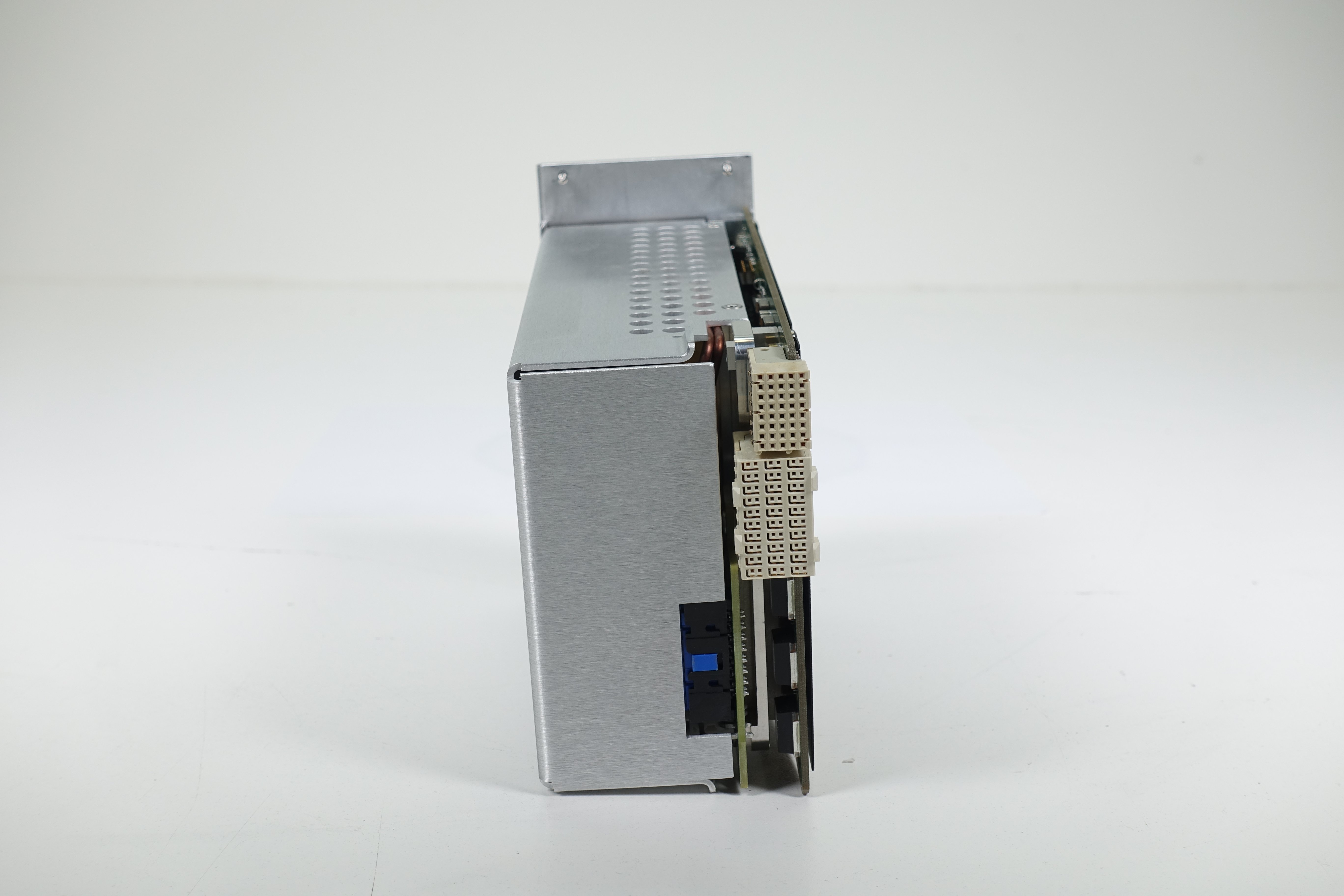 Keysight Used M9362AD01 - Actual Instrument - Image 2