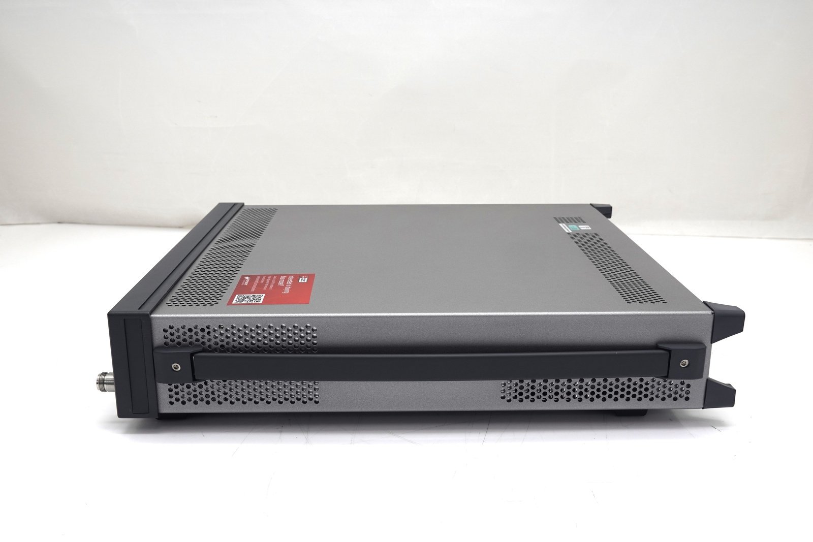 Keysight N5166B CXG X-Series RF Vector Signal Generator 