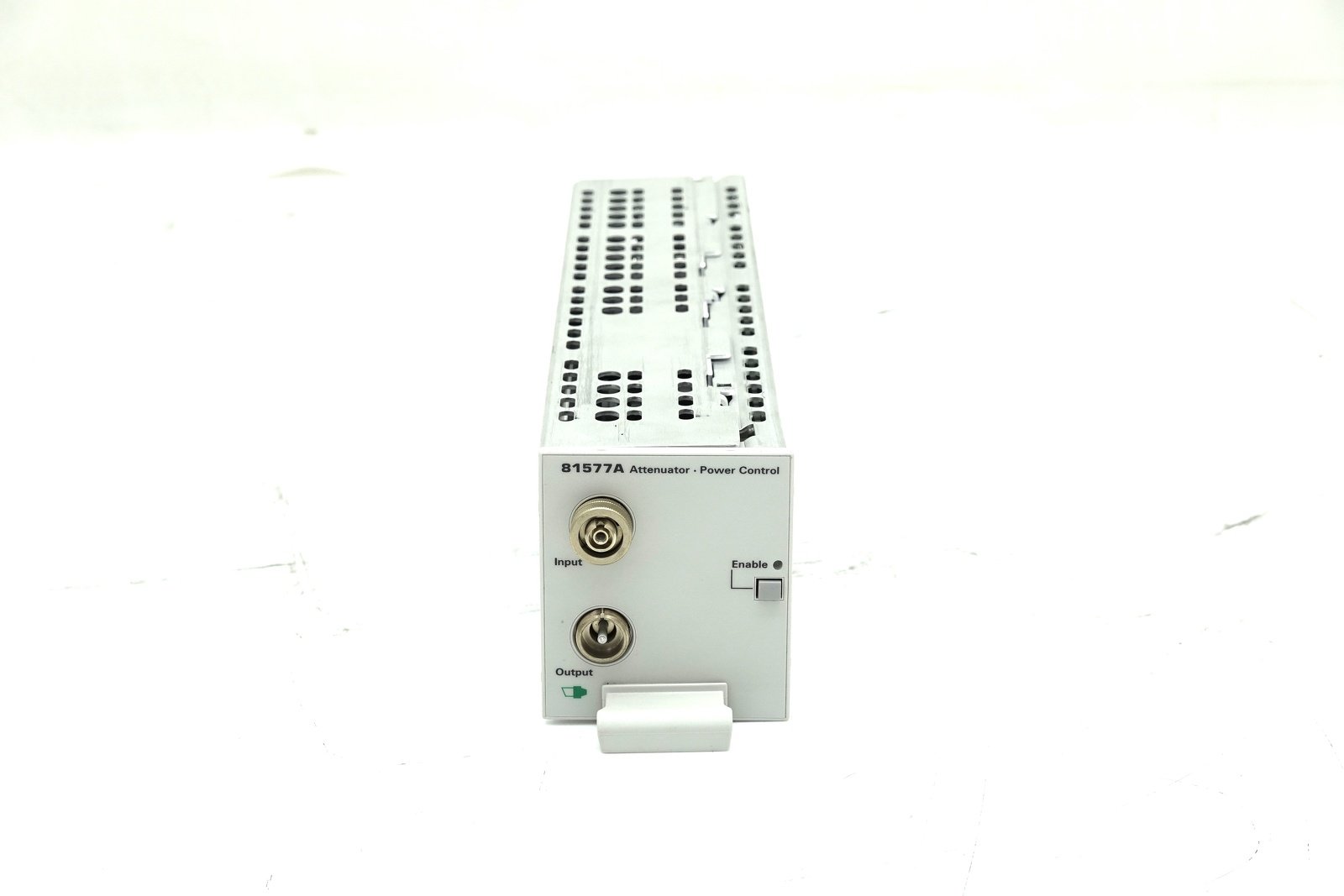 Keysight 81577A Variable Optical Attenuator Modules with Power Control and Angled Interface Keysight 81577A Variable Optical Attenuator Modules with Power Control and Angled Interface