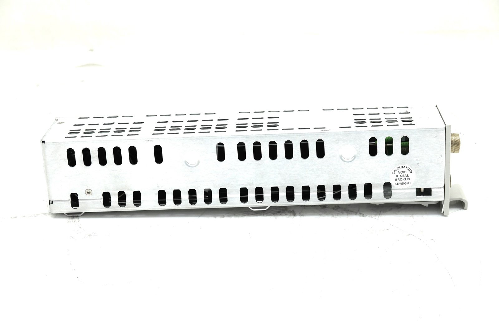 Keysight 81577A Variable Optical Attenuator Modules with Power Control and Angled Interface Keysight 81577A Variable Optical Attenuator Modules with Power Control and Angled Interface