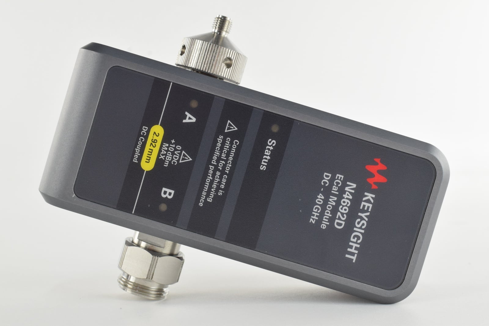 Electronic Calibration Module (ECal) / 40 GHz / 2-Port / 2.92mm Keysight Used N4692D - Actual Instrument - Image 1