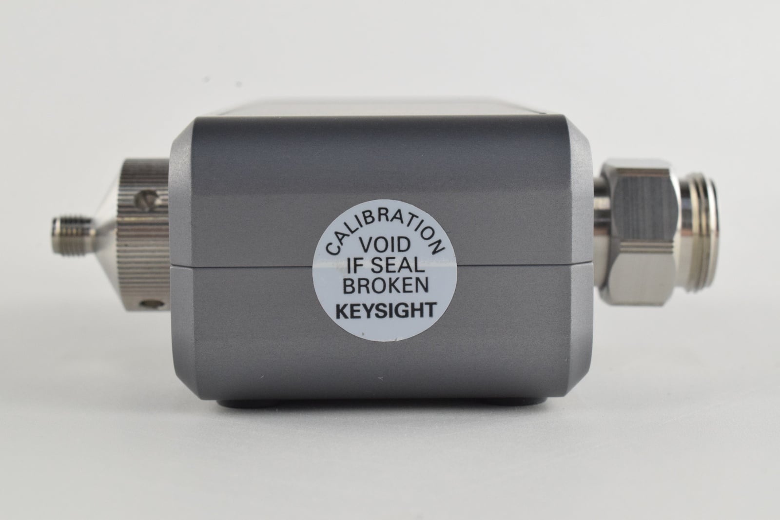 Electronic Calibration Module (ECal) / 40 GHz / 2-Port / 2.92mm Keysight Used N4692D - Actual Instrument - Image 3