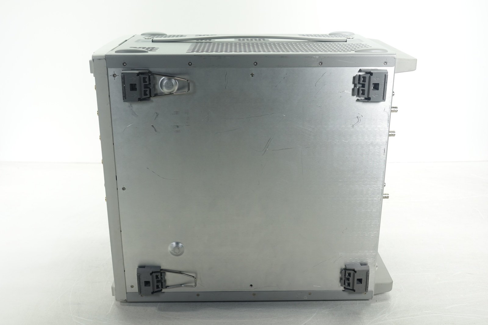 Keysight DSA90804A Infiniium High Performance Oscilloscope / 8GHz / 40GSa/s / 4 Channels / 50M Memory Keysight DSA90804A Infiniium High Performance Oscilloscope / 8GHz / 40GSa/s / 4 Channels / 50M Memory