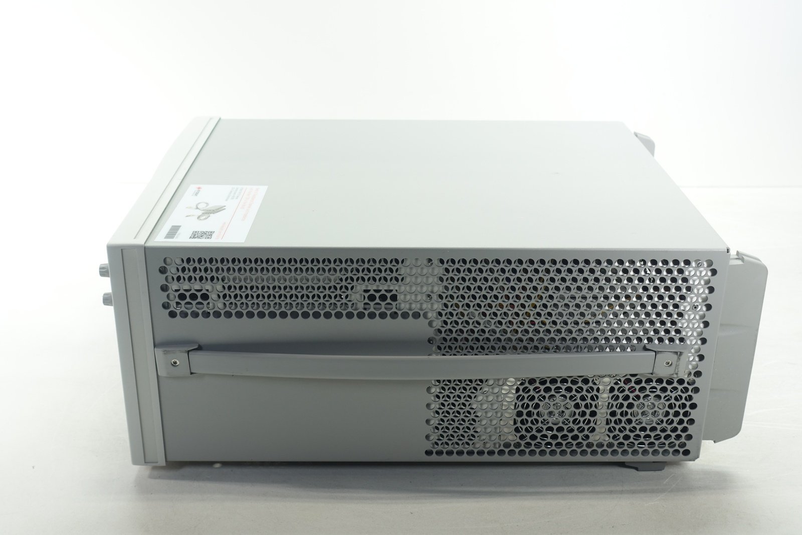 Keysight 86100D Infiniium DCA-X Wide-Bandwidth Oscilloscope Mainframe Keysight 86100D Infiniium DCA-X Wide-Bandwidth Oscilloscope Mainframe