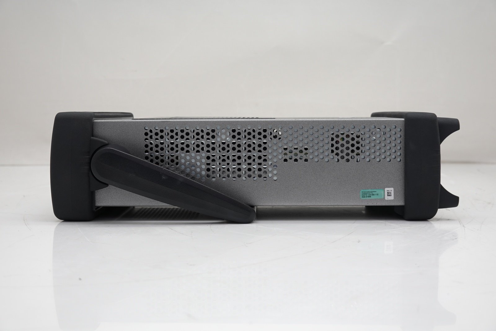 Keysight B2987B Electrometer/High Resistance Meter / 0.01fA / 1000V / Battery Keysight B2987B Electrometer/High Resistance Meter / 0.01fA / 1000V / Battery
