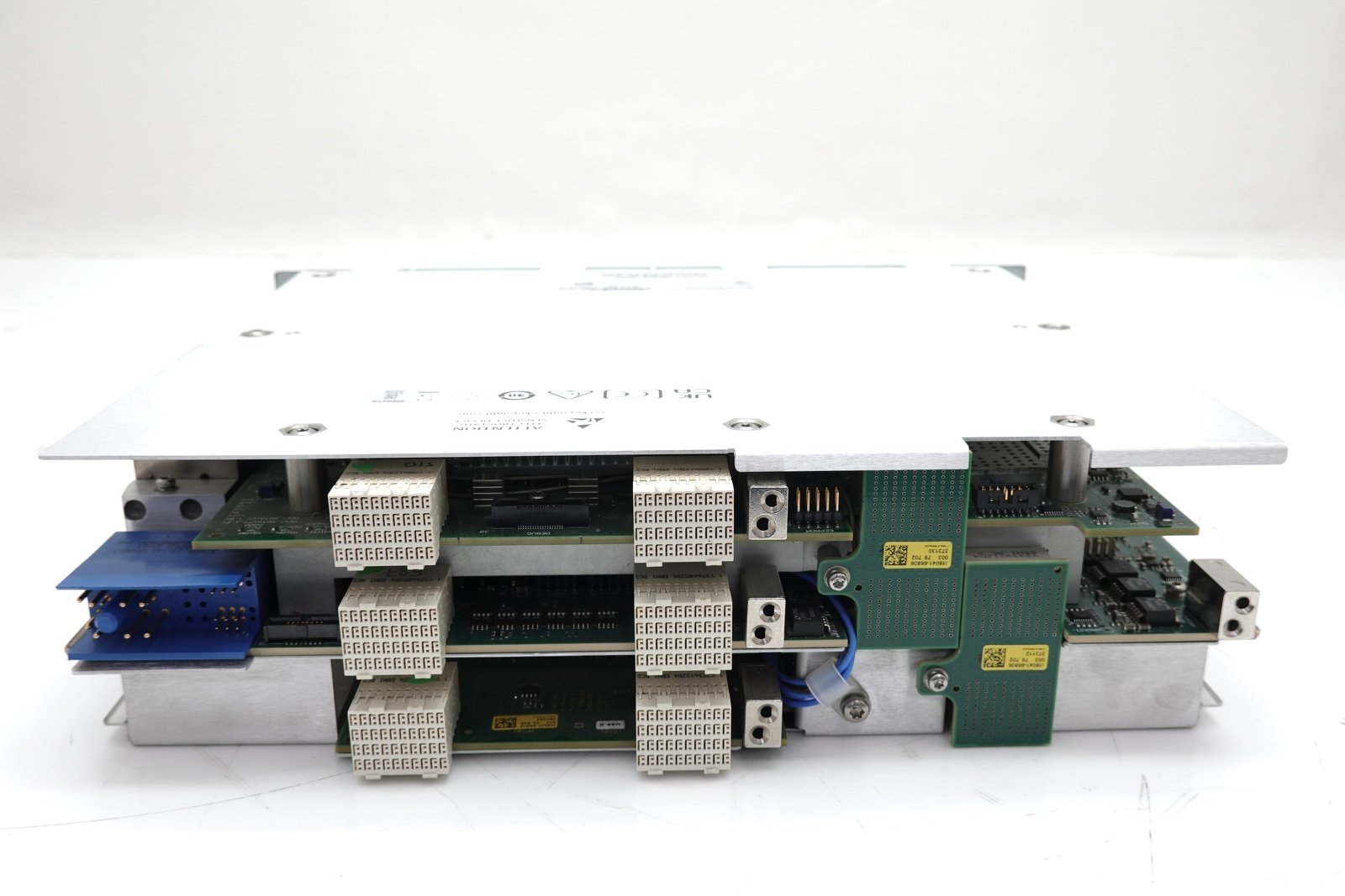 Keysight M8041A J-BERT High-Performance BERT Module / 8.5/16Gb/s Generator Analyzer Clock / 3-slot AXIe Keysight M8041A J-BERT High-Performance BERT Module / 8.5/16Gb/s Generator Analyzer Clock / 3-slot AXIe