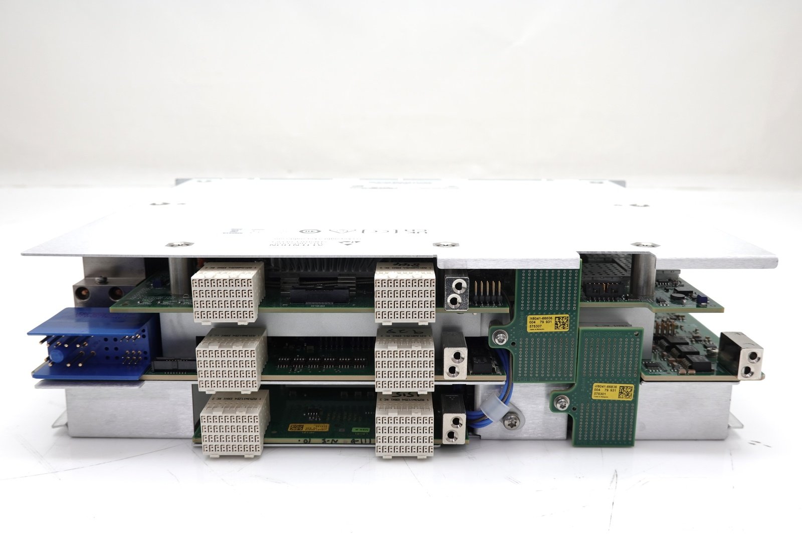 Keysight M8041A J-BERT High-Performance BERT Module / 8.5/16Gb/s Generator Analyzer Clock / 3-slot AXIe Keysight M8041A J-BERT High-Performance BERT Module / 8.5/16Gb/s Generator Analyzer Clock / 3-slot AXIe