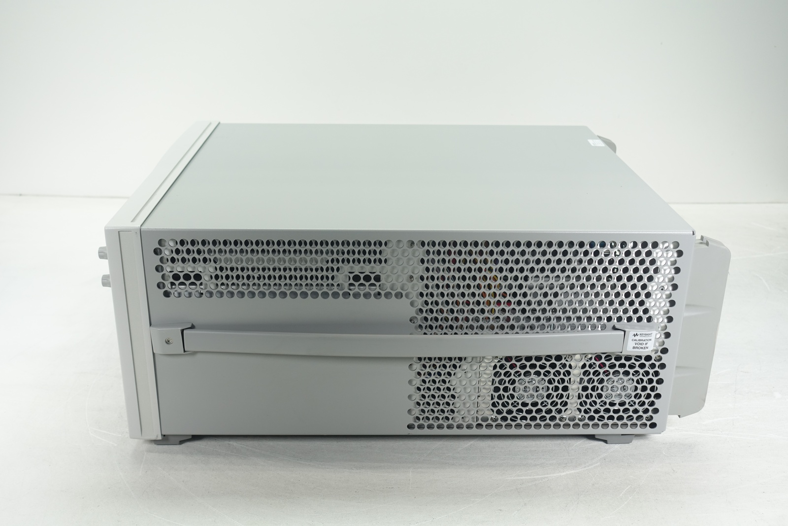 Keysight 86100D Infiniium DCA-X Wide-Bandwidth Oscilloscope Mainframe Keysight 86100D Infiniium DCA-X Wide-Bandwidth Oscilloscope Mainframe