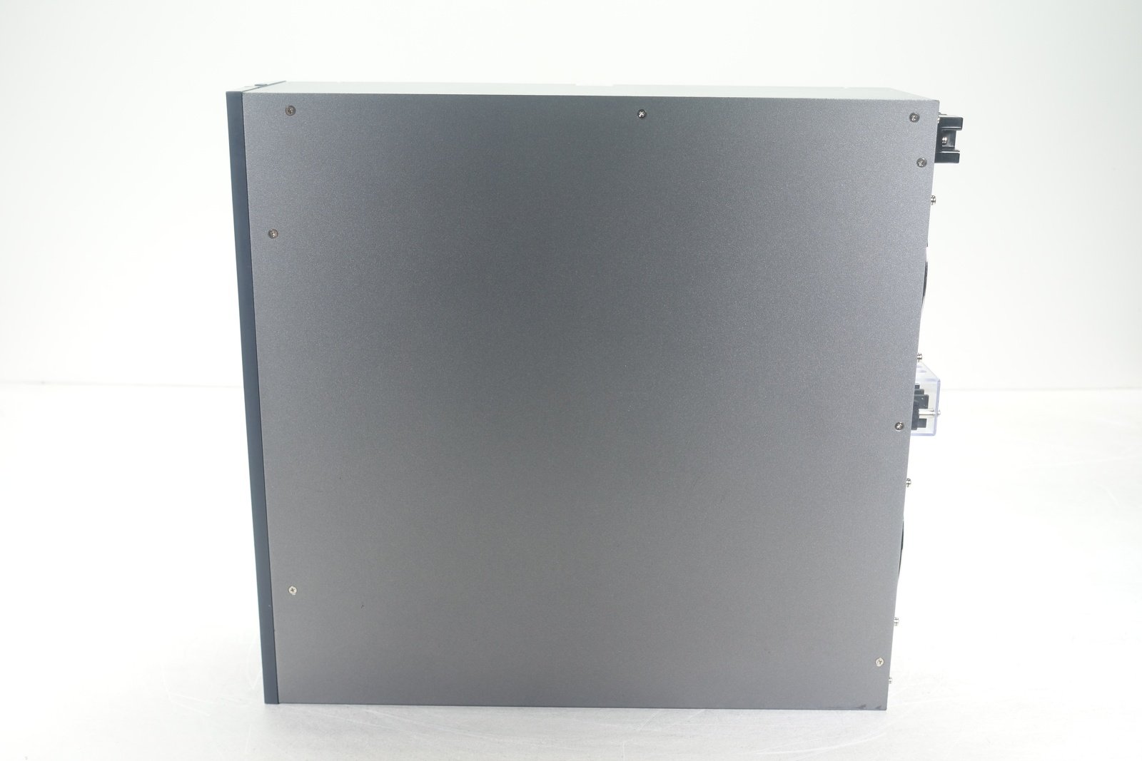 Keysight AC6803B Basic AC Power Source / 2000 VA / 310 V / 10 A