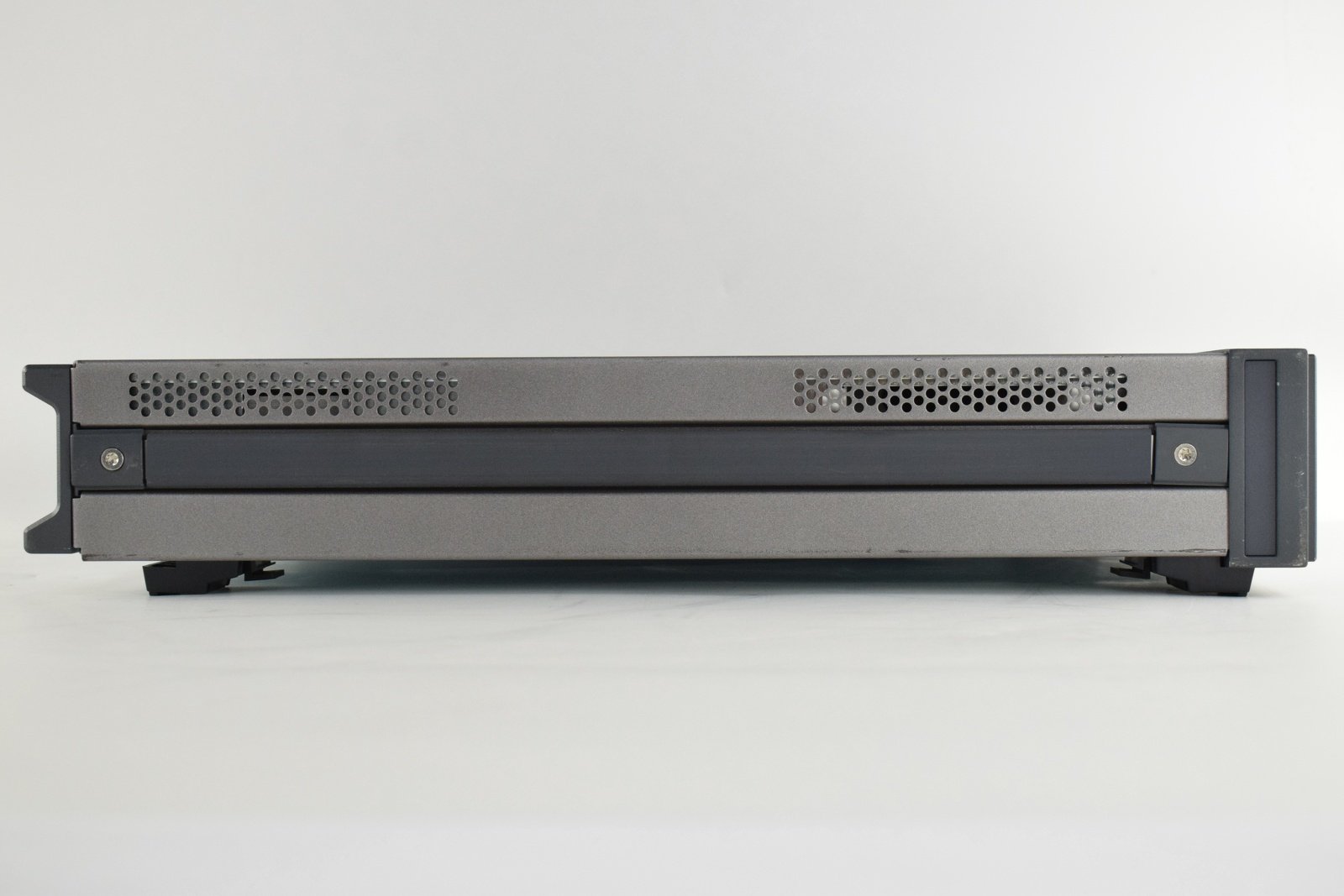 Keysight N7779C Step-Tunable Laser Source / High Power and Low SSE / Basic Line Keysight N7779C Step-Tunable Laser Source / High Power and Low SSE / Basic Line