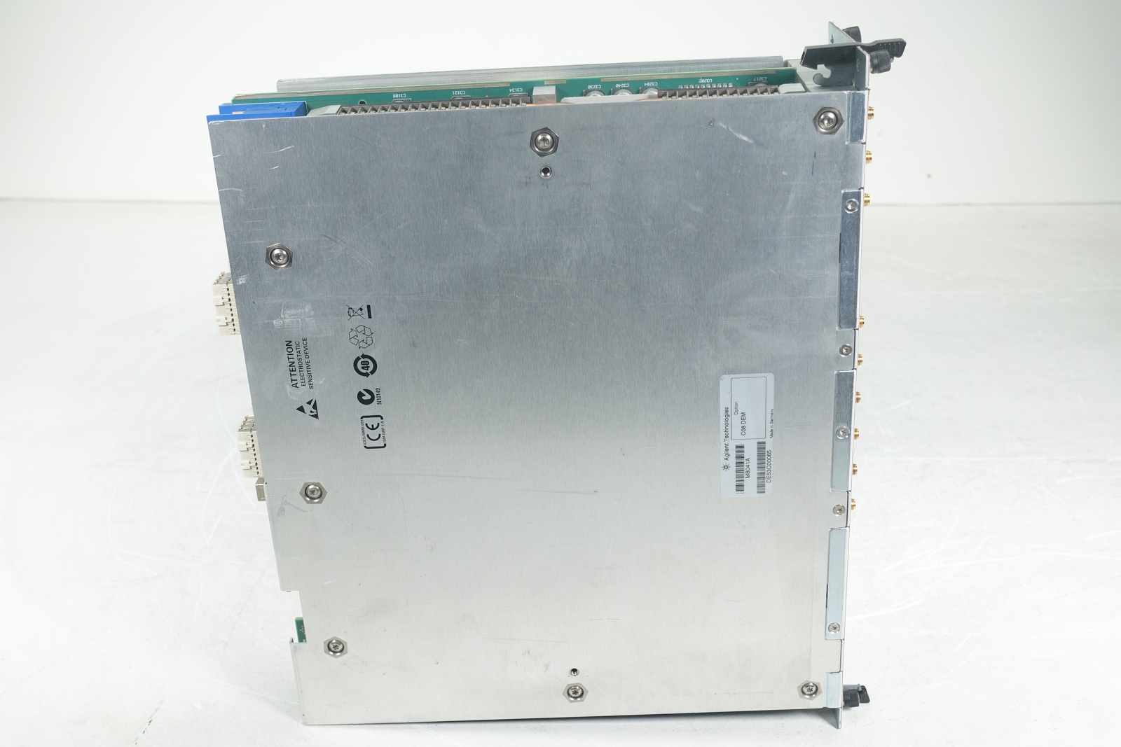 Keysight M8041A J-BERT High-Performance BERT Module / 8.5/16Gb/s Generator Analyzer Clock / 3-slot AXIe Keysight M8041A J-BERT High-Performance BERT Module / 8.5/16Gb/s Generator Analyzer Clock / 3-slot AXIe