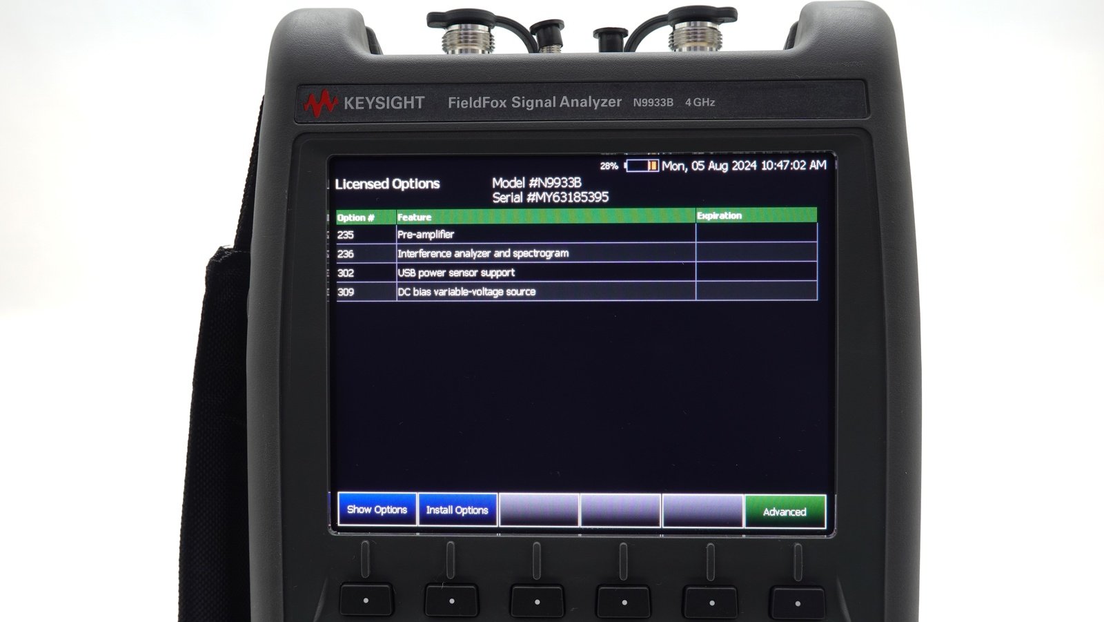 Keysight N9933B FieldFox Handheld Signal Analyzer / 9 kHz to 4 GHz