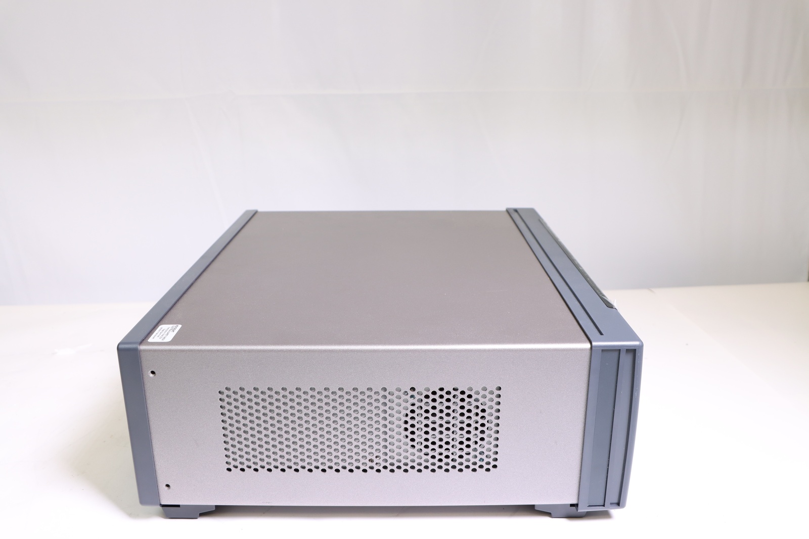 Keysight 34980A Multifunction Switch & Measure Unit / 8-Slot Mainframe / 6.5 Digits Keysight 34980A Multifunction Switch & Measure Unit / 8-Slot Mainframe / 6.5 Digits