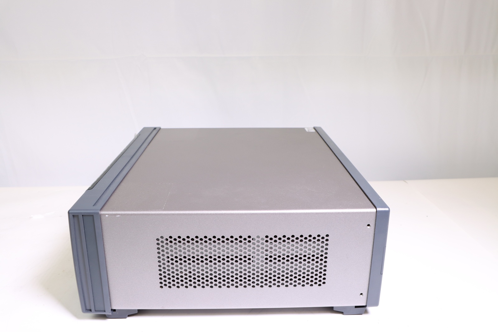 Keysight 34980A Multifunction Switch & Measure Unit / 8-Slot Mainframe / 6.5 Digits Keysight 34980A Multifunction Switch & Measure Unit / 8-Slot Mainframe / 6.5 Digits