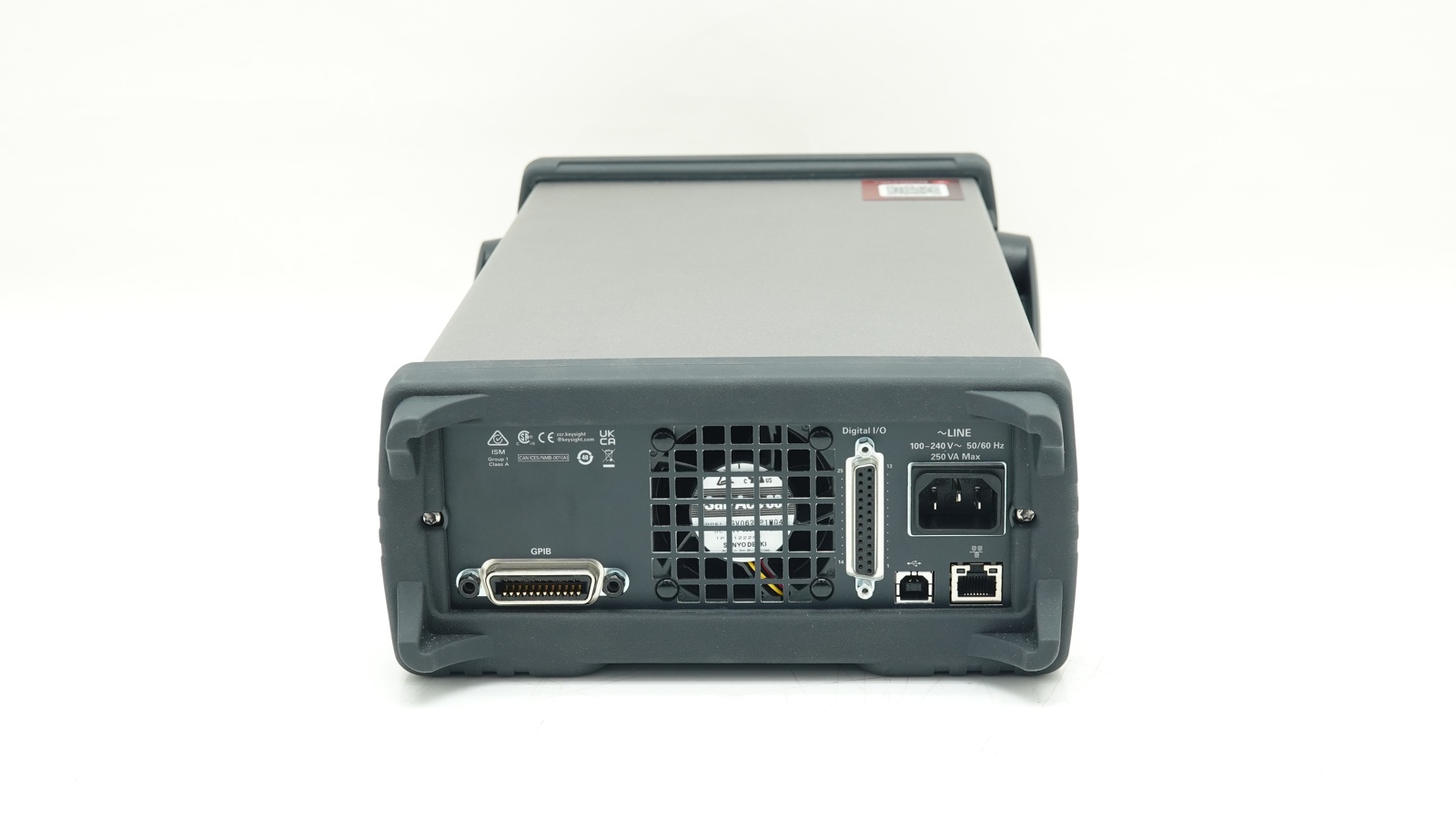 Keysight B2901BL Precision Source/Measure Unit / 1 Channel / 1pA resolution / 21V / 1.5A Keysight B2901BL Precision Source/Measure Unit / 1 Channel / 1pA resolution / 21V / 1.5A