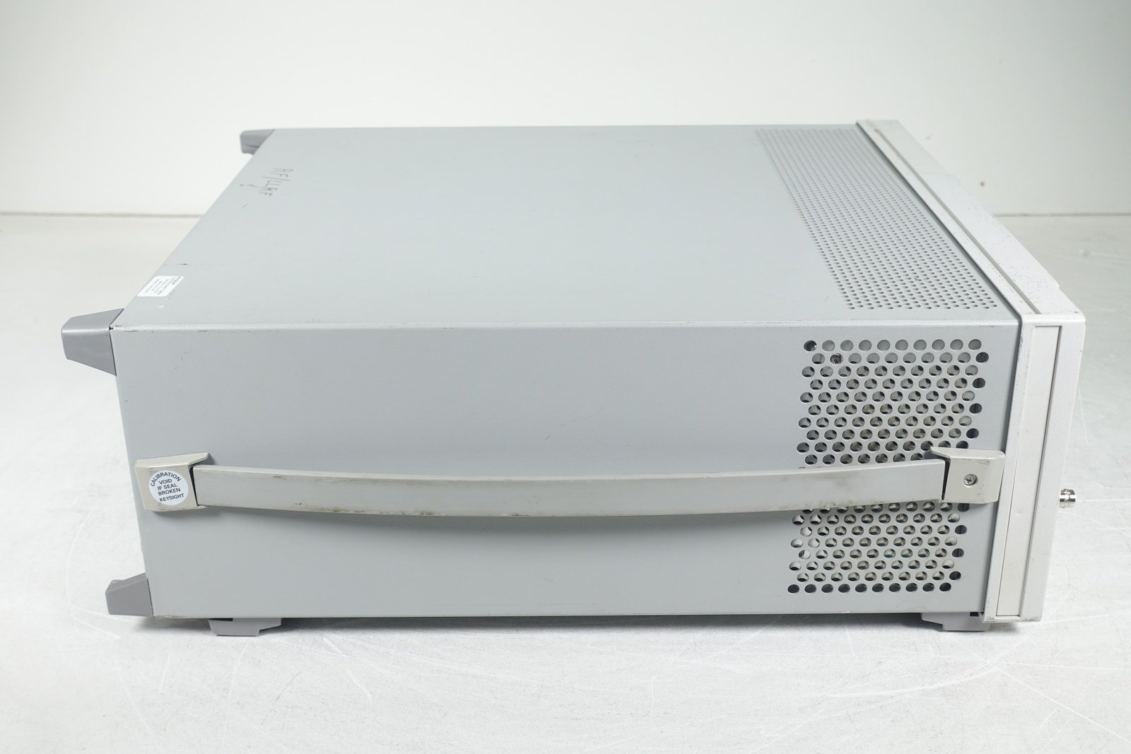 Keysight E4445A PSA Spectrum Analyzer / 3 Hz to 13.2 GHz