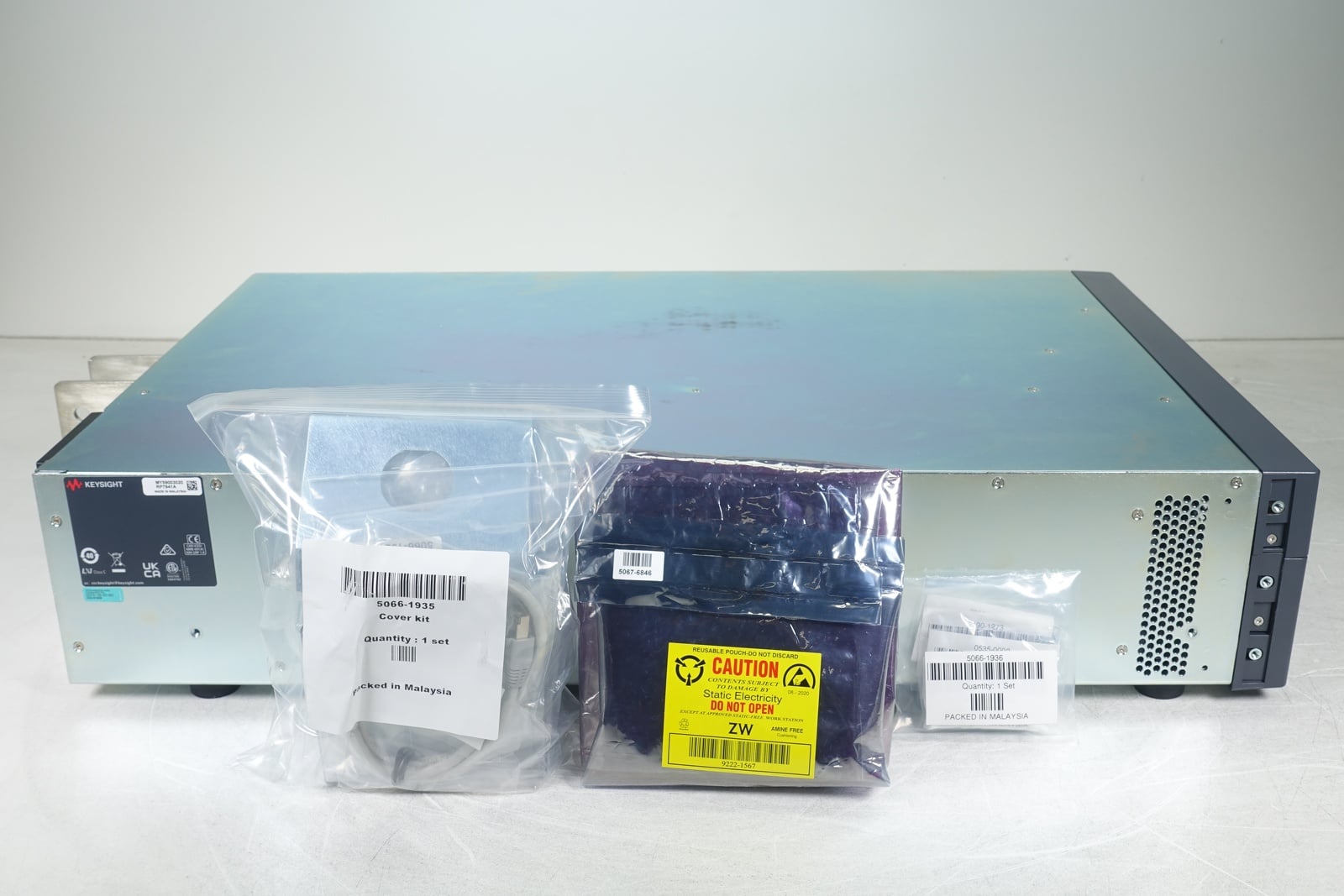 Regenerative Power System, 20V, +/-400A, 5kW, 400/480 VAC Keysight Used RP7941A - Actual Instrument - Image 3
