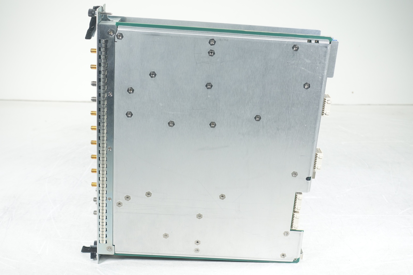Keysight Used M8062A-C32 - Actual Instrument - Image 3