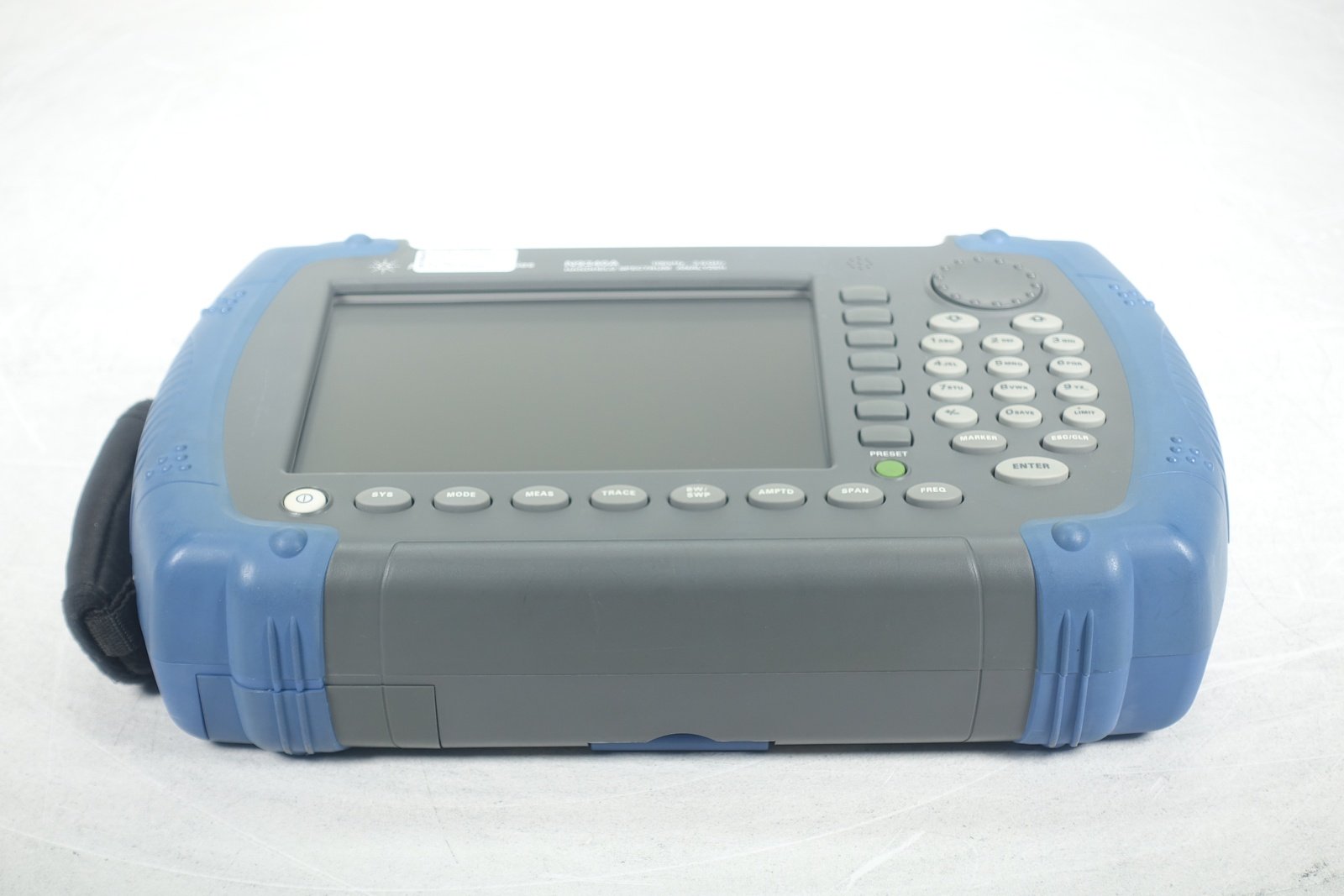 Keysight N9340A Handheld RF Spectrum Analyzer / 100 kHz to 3 GHz
