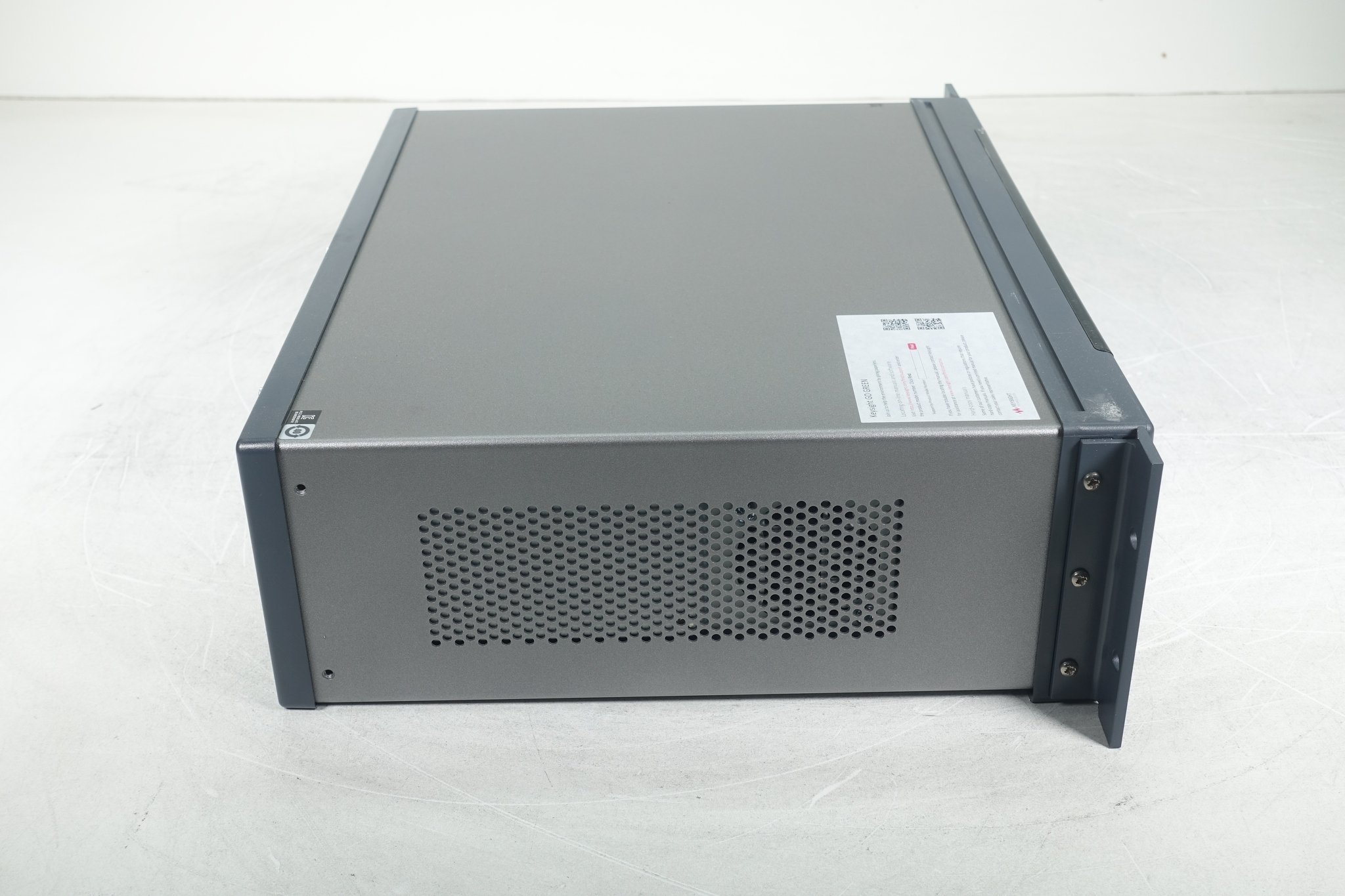 Keysight 34980A Multifunction Switch & Measure Unit / 8-Slot Mainframe / 6.5 Digits Keysight 34980A Multifunction Switch & Measure Unit / 8-Slot Mainframe / 6.5 Digits
