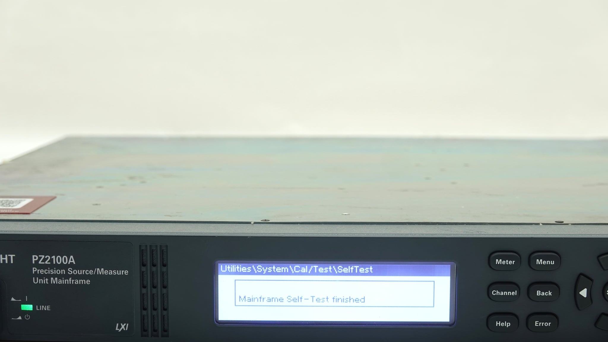 Precision Source/Measure Unit Mainframe, 4 slots, 1U Keysight Used PZ2100A - Actual Instrument - Image 9