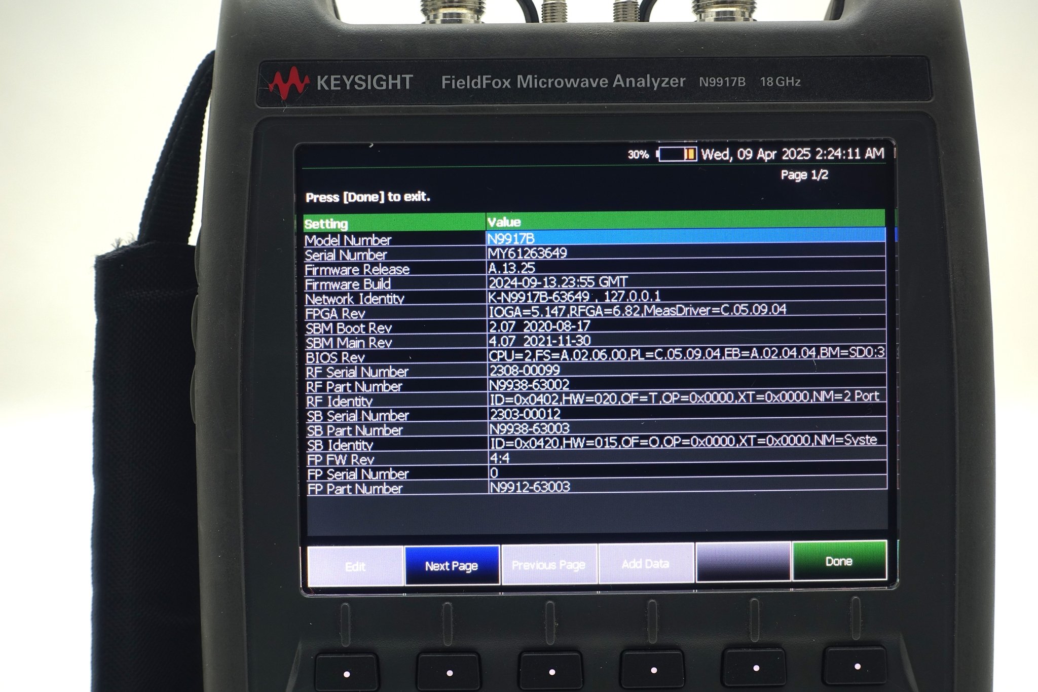 Keysight N9917B FieldFox Handheld Microwave Analyzer / 30 kHz to 18 GHz
