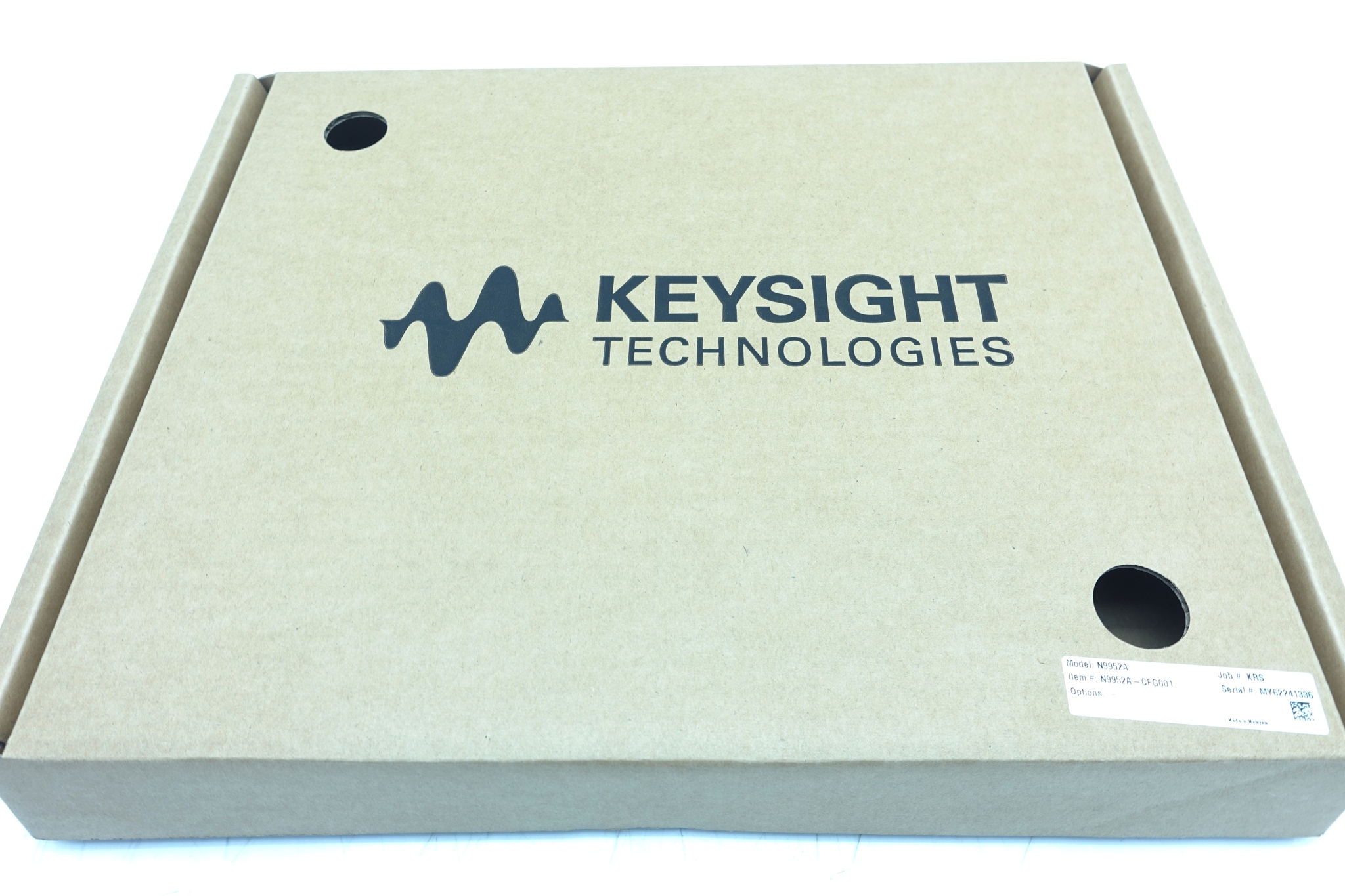 Keysight N9952A FieldFox Handheld Microwave Analyzer / 300 kHz to 50 GHz