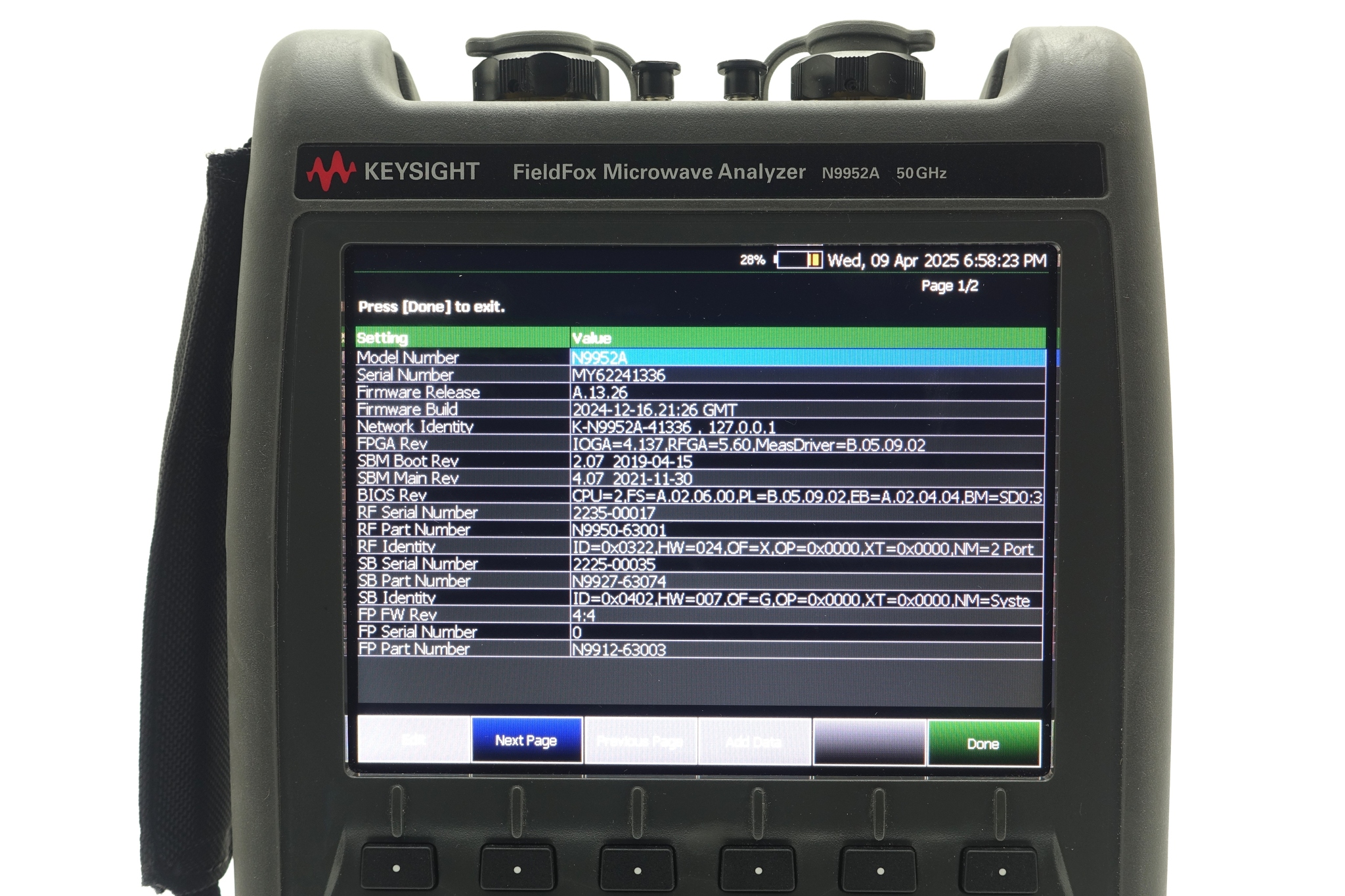 Keysight N9952A FieldFox Handheld Microwave Analyzer / 300 kHz to 50 GHz