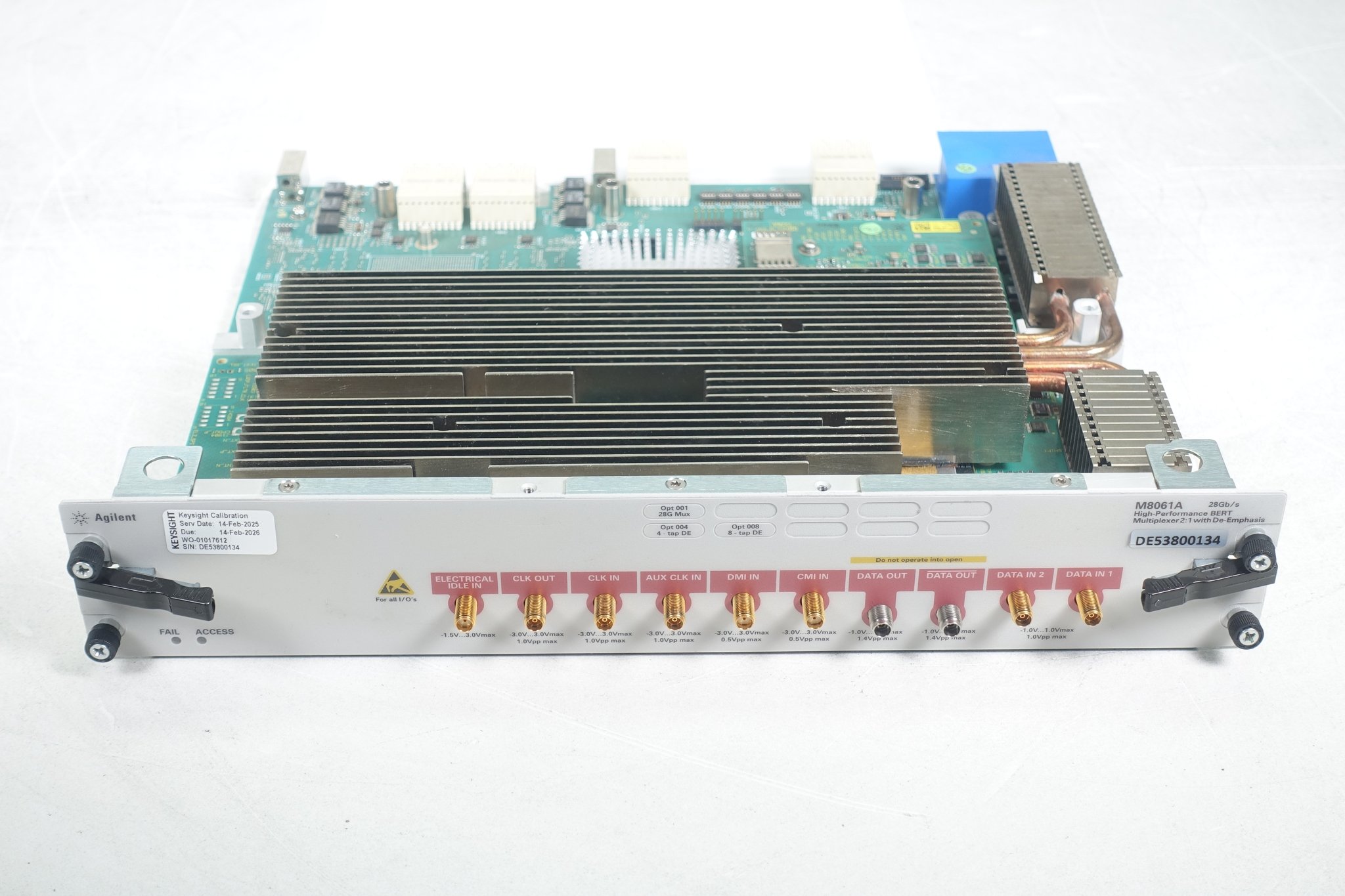 Keysight M8061A-001 Multiplexer 2:1 up to 28.4 Gb/s / 2-slot AXIe Module Keysight M8061A-001 Multiplexer 2:1 up to 28.4 Gb/s / 2-slot AXIe Module