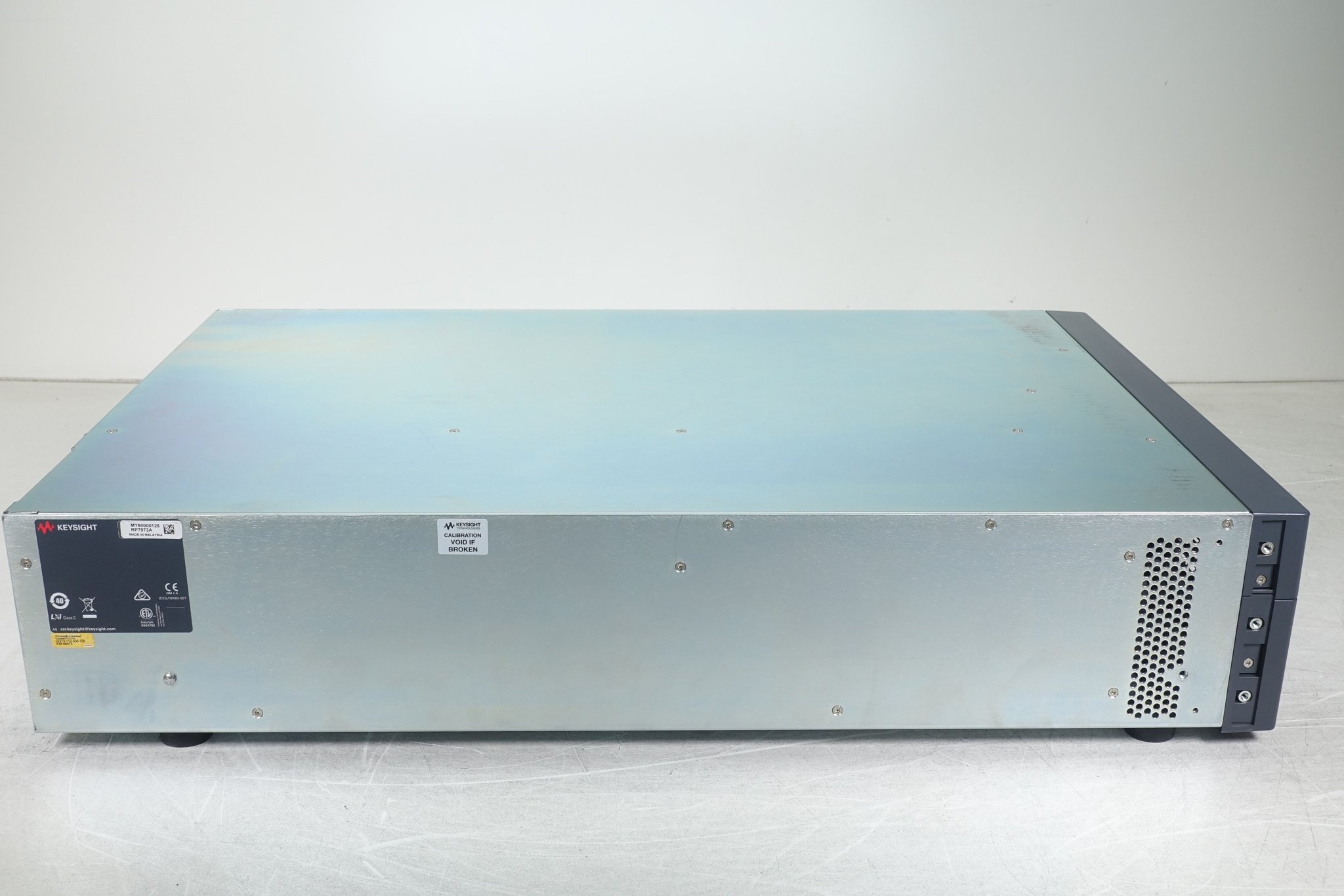 Keysight RP7973A Regenerative Power System / PV Mode / 2000V / +/-30A / 20kW / 400/480 VAC Keysight RP7973A Regenerative Power System / PV Mode / 2000V / +/-30A / 20kW / 400/480 VAC