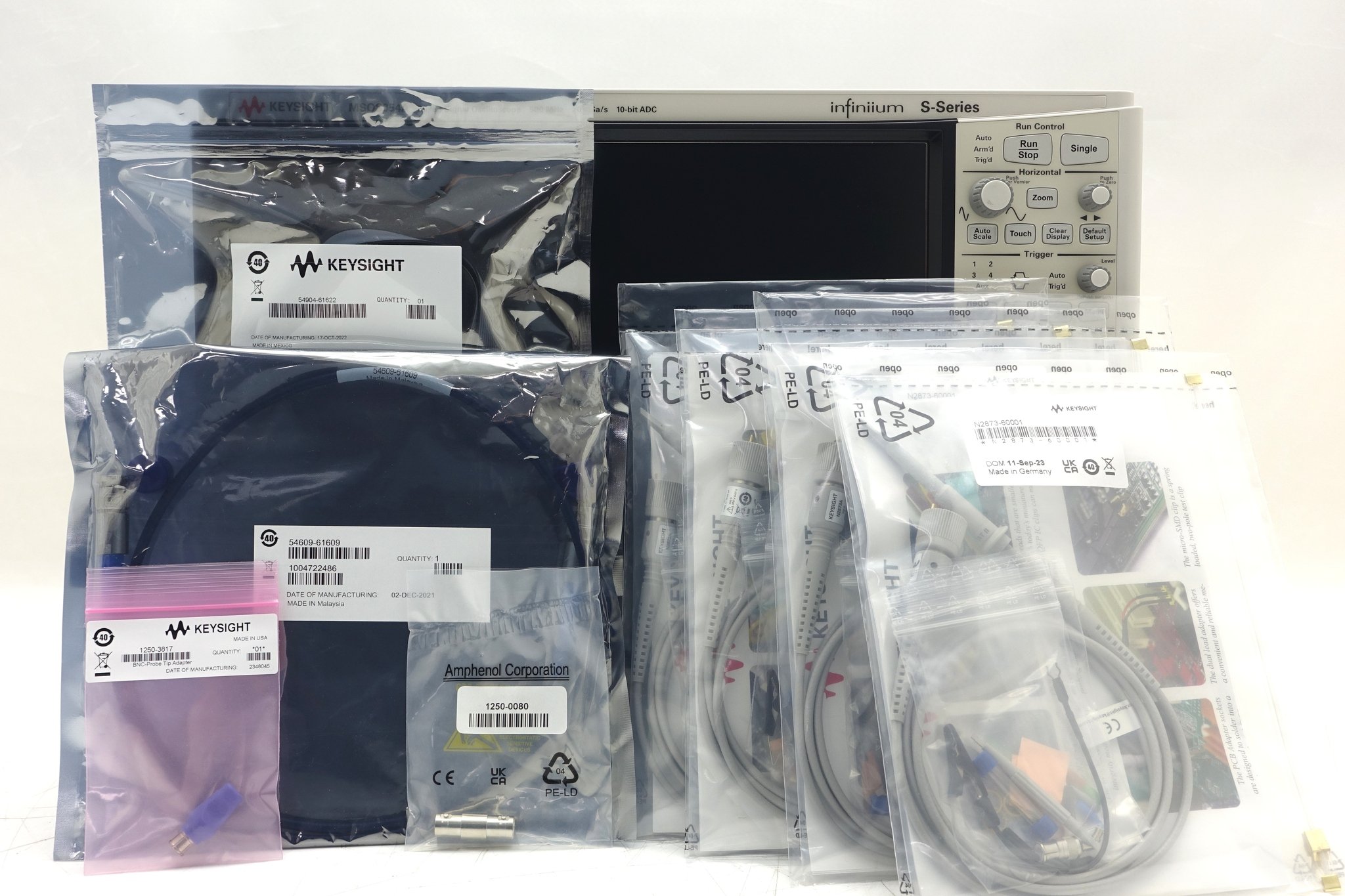 Keysight MSOS054A High-Definition Oscilloscope / 500 MHz / 4 Analog Plus 16 Digital Channels Keysight MSOS054A High-Definition Oscilloscope / 500 MHz / 4 Analog Plus 16 Digital Channels