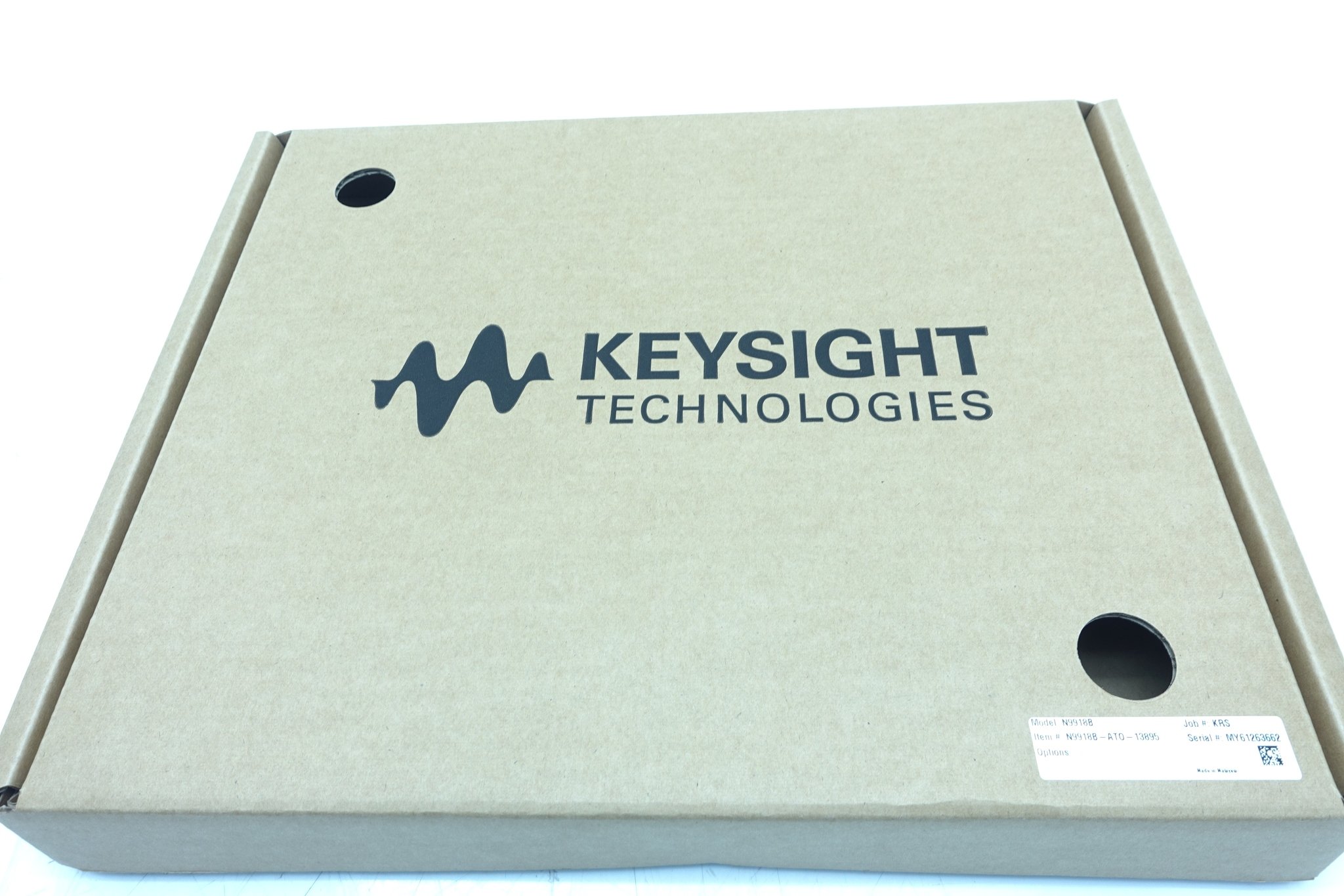 Keysight N9918B FieldFox Handheld Microwave Analyzer / 30 kHz to 26.5 GHz