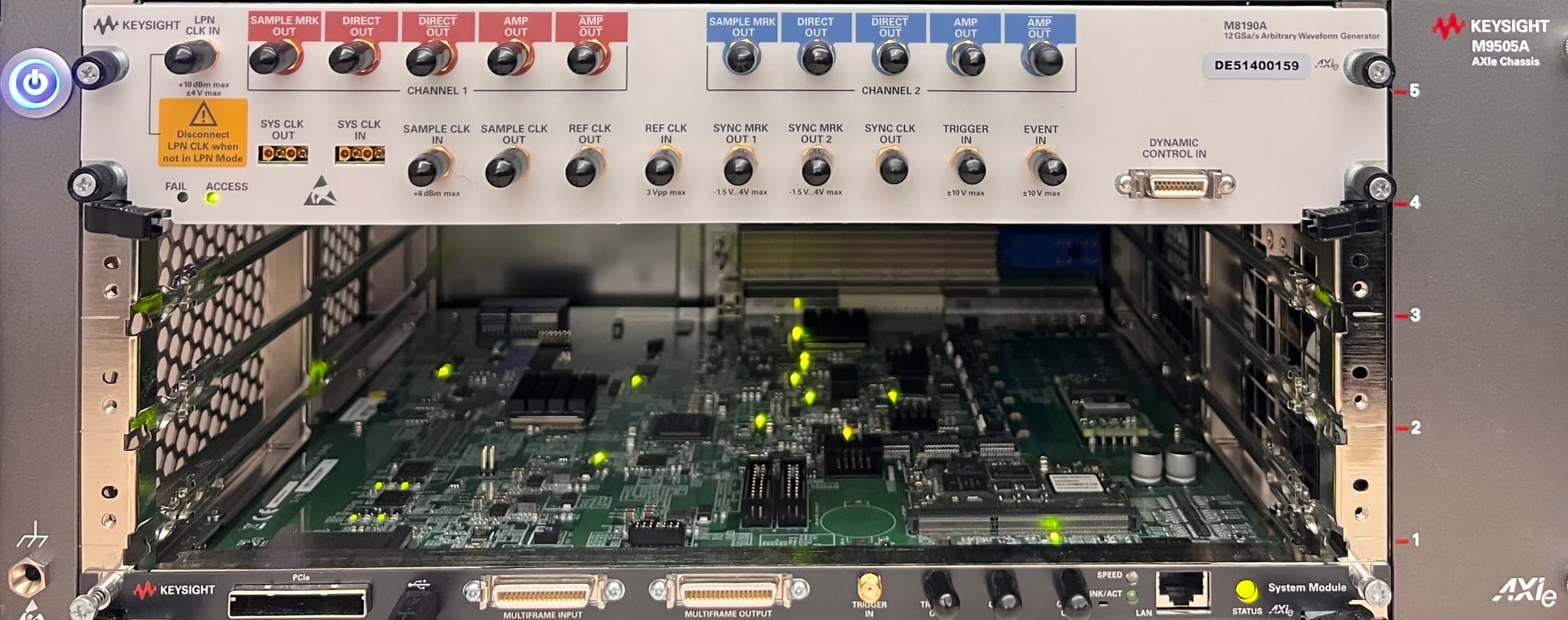 Keysight Used M8190A-002 - Actual Instrument - Image 9