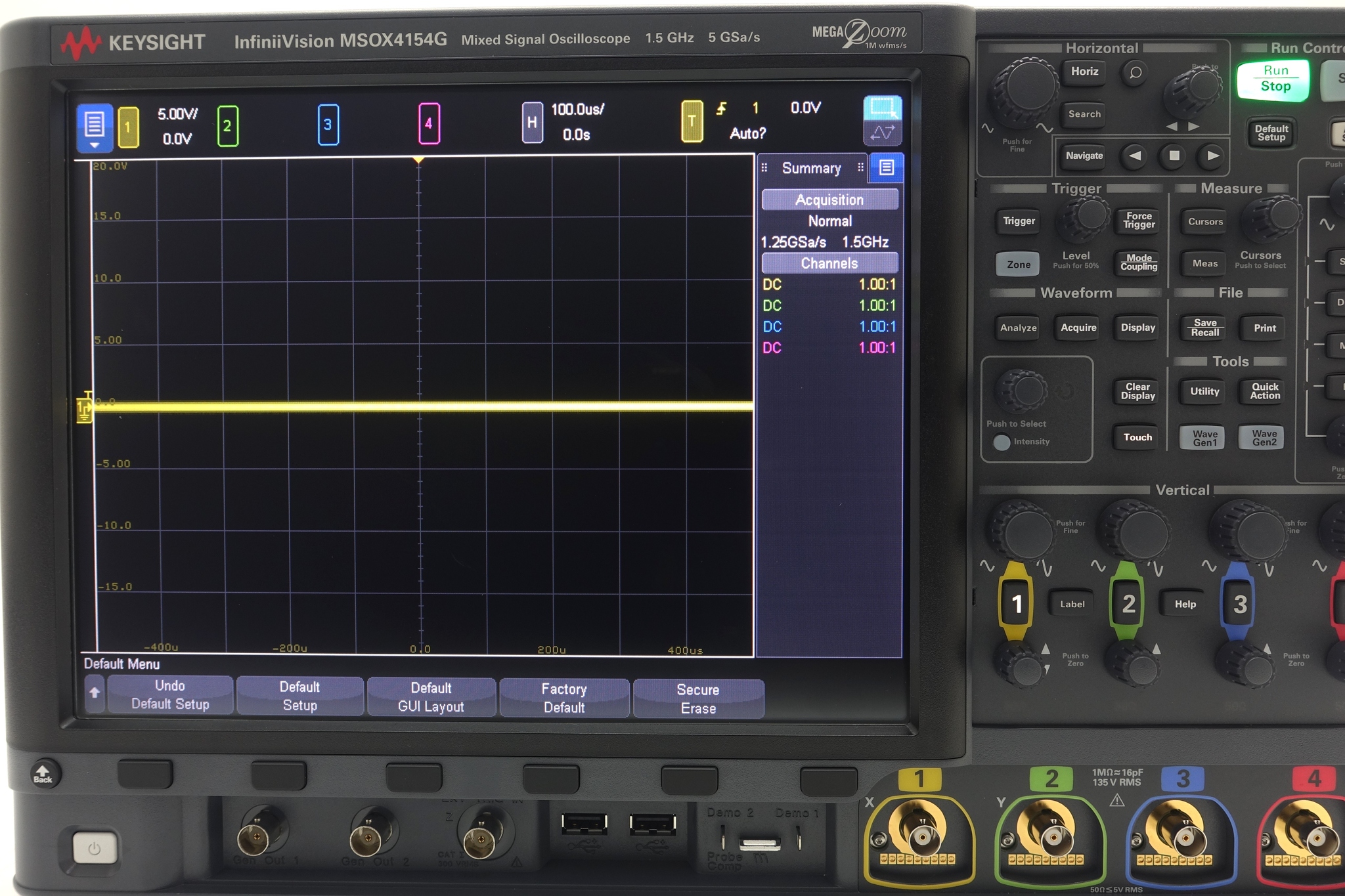 IXOシリーズ 軽量・コンパクトで持ち運びやすく、どこでも音楽制作できる