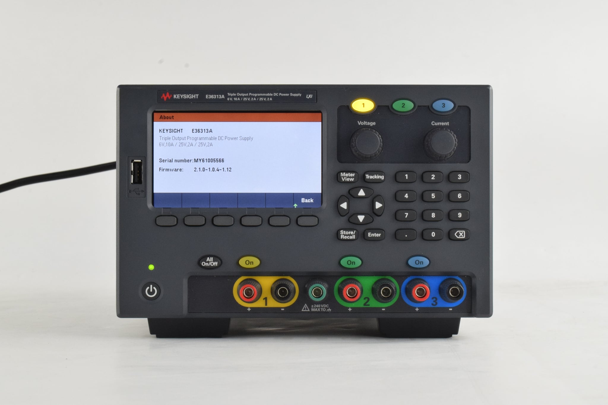 DC Power Supply / Triple-Output / 6V / 10A and 2x 25V / 2A / 160W Keysight Used E36313A - Actual Instrument - Image 5