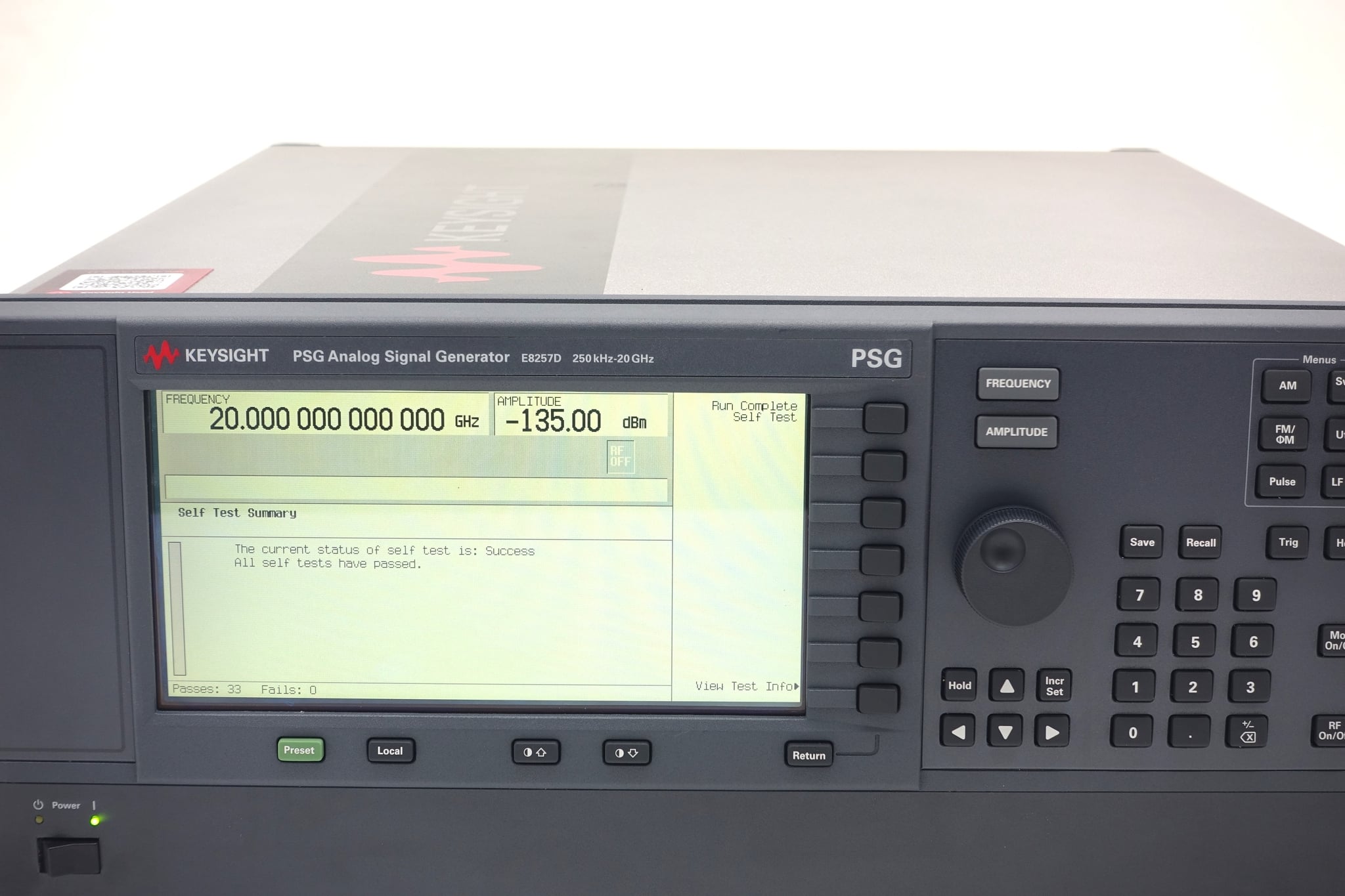 Keysight Used E8257D-520 - Actual Instrument - Image 11