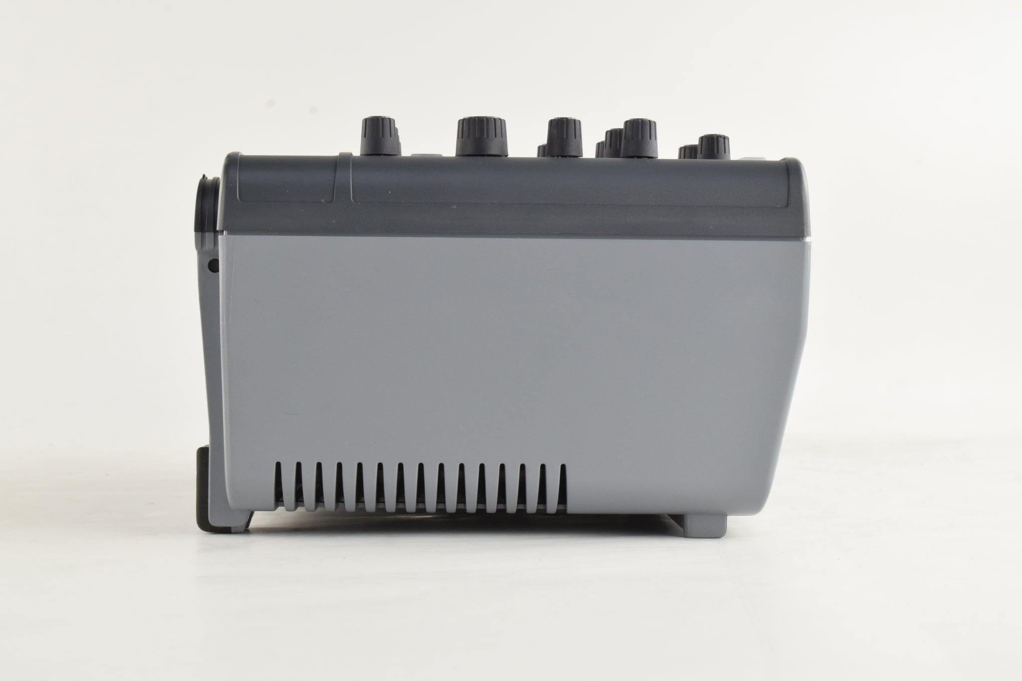 Mixed Signal Oscilloscope / 1 GHz / 4 Analog Plus 16 Digital Channels Keysight Used MSOX3104G - Actual Instrument - Image 8