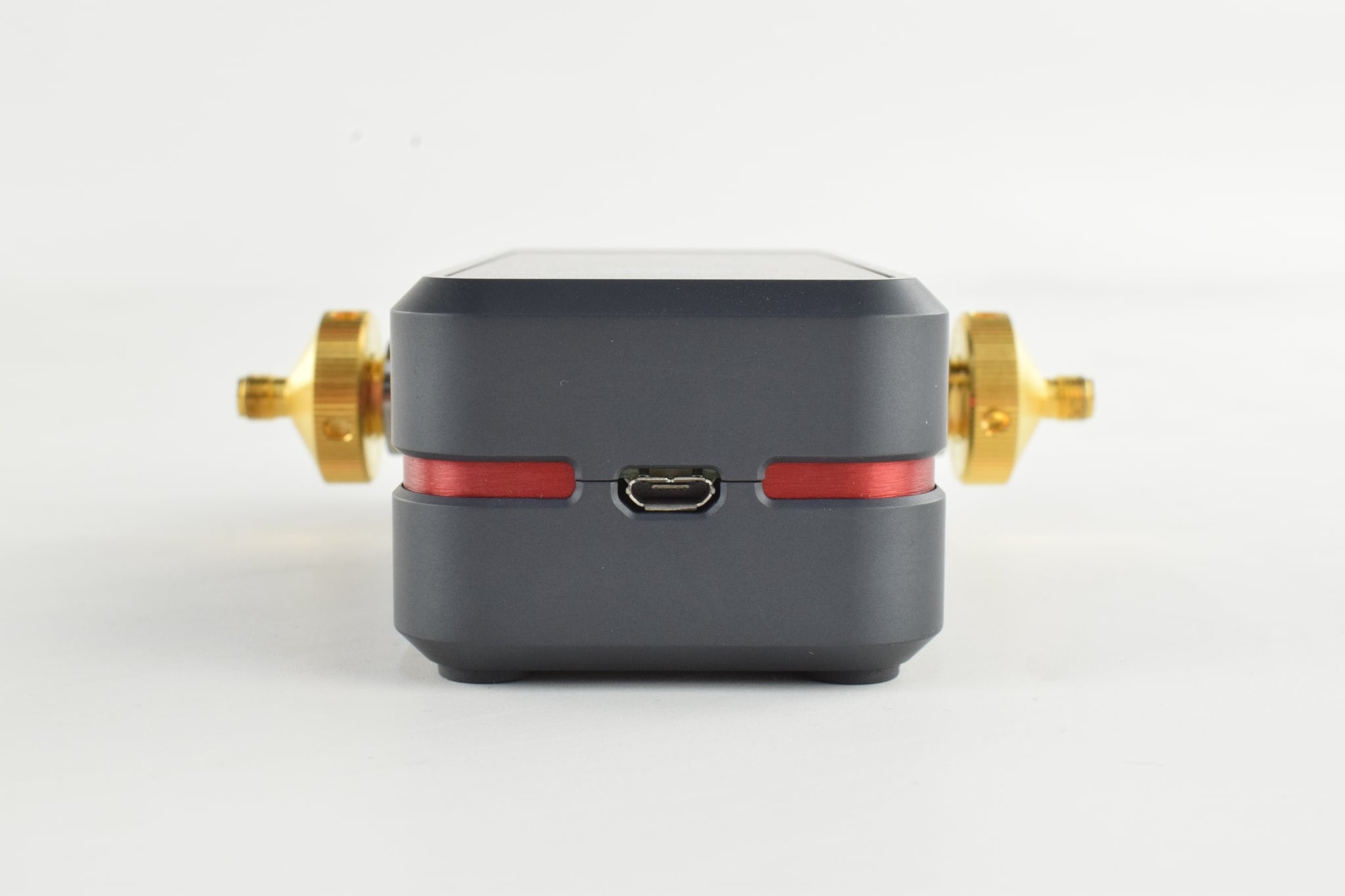 RF Electronic Calibration Module (ECal) / DC/300 kHz to 9 GHz / 3.5 mm / 2 port Keysight Used 85093D - Actual Instrument - Image 5