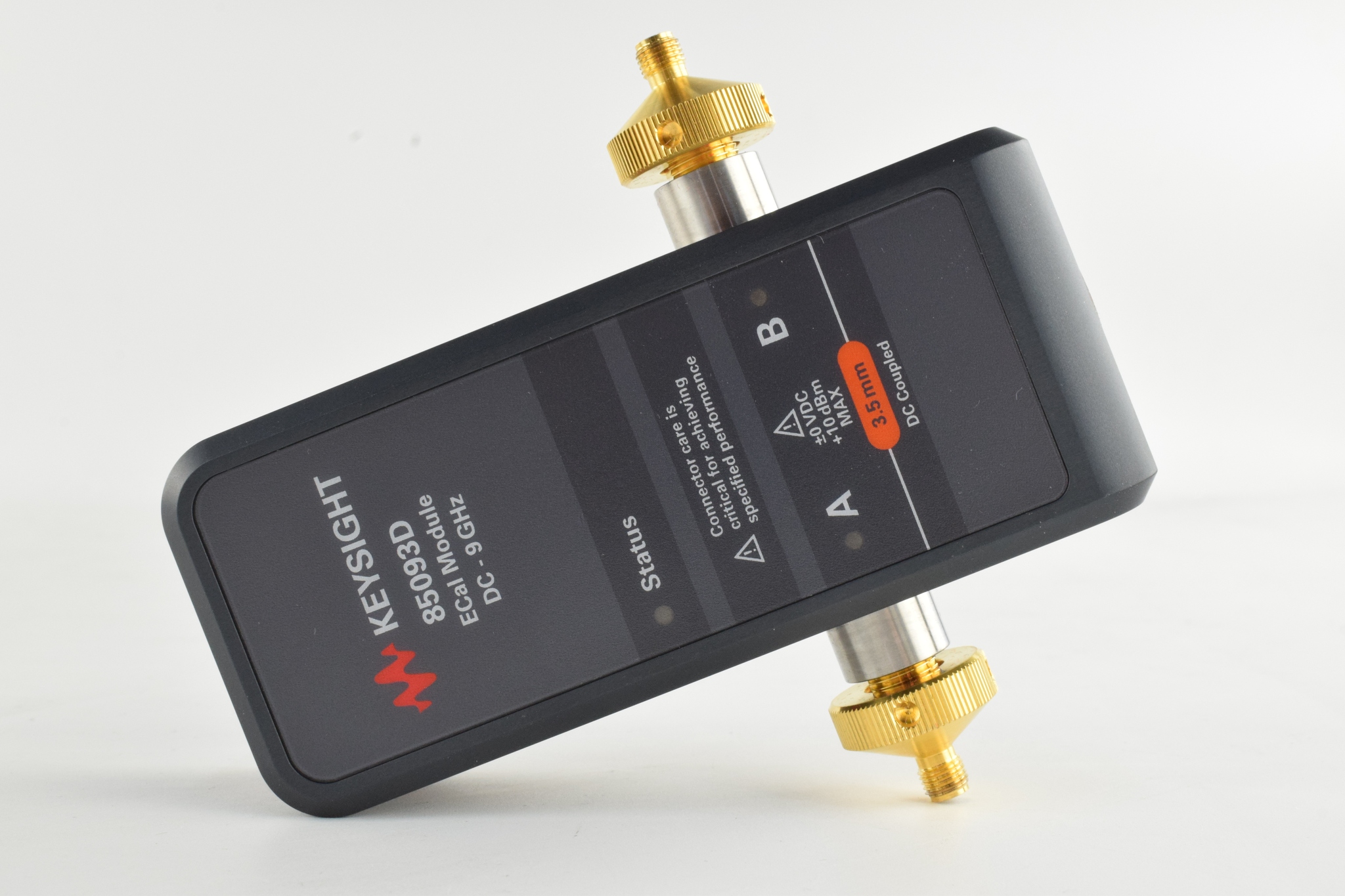 RF Electronic Calibration Module (ECal) / DC/300 kHz to 9 GHz / 3.5 mm / 2 port Keysight Used 85093D - Actual Instrument - Image 1