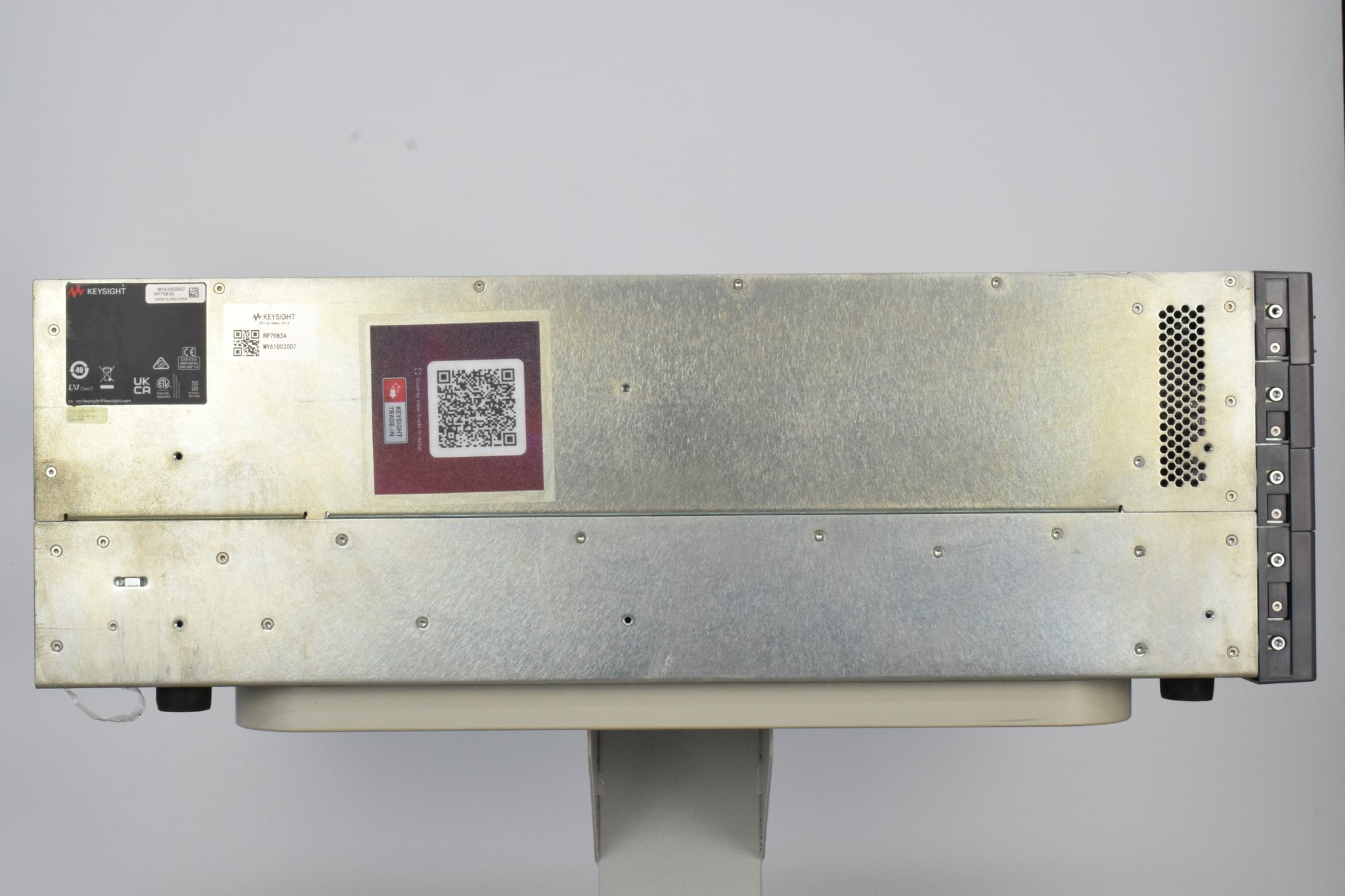 Regenerative Power System / PV Mode / 2000V / +/-30A / 30kW / 400/480 VAC Keysight Used RP7983A - Actual Instrument - Image 2