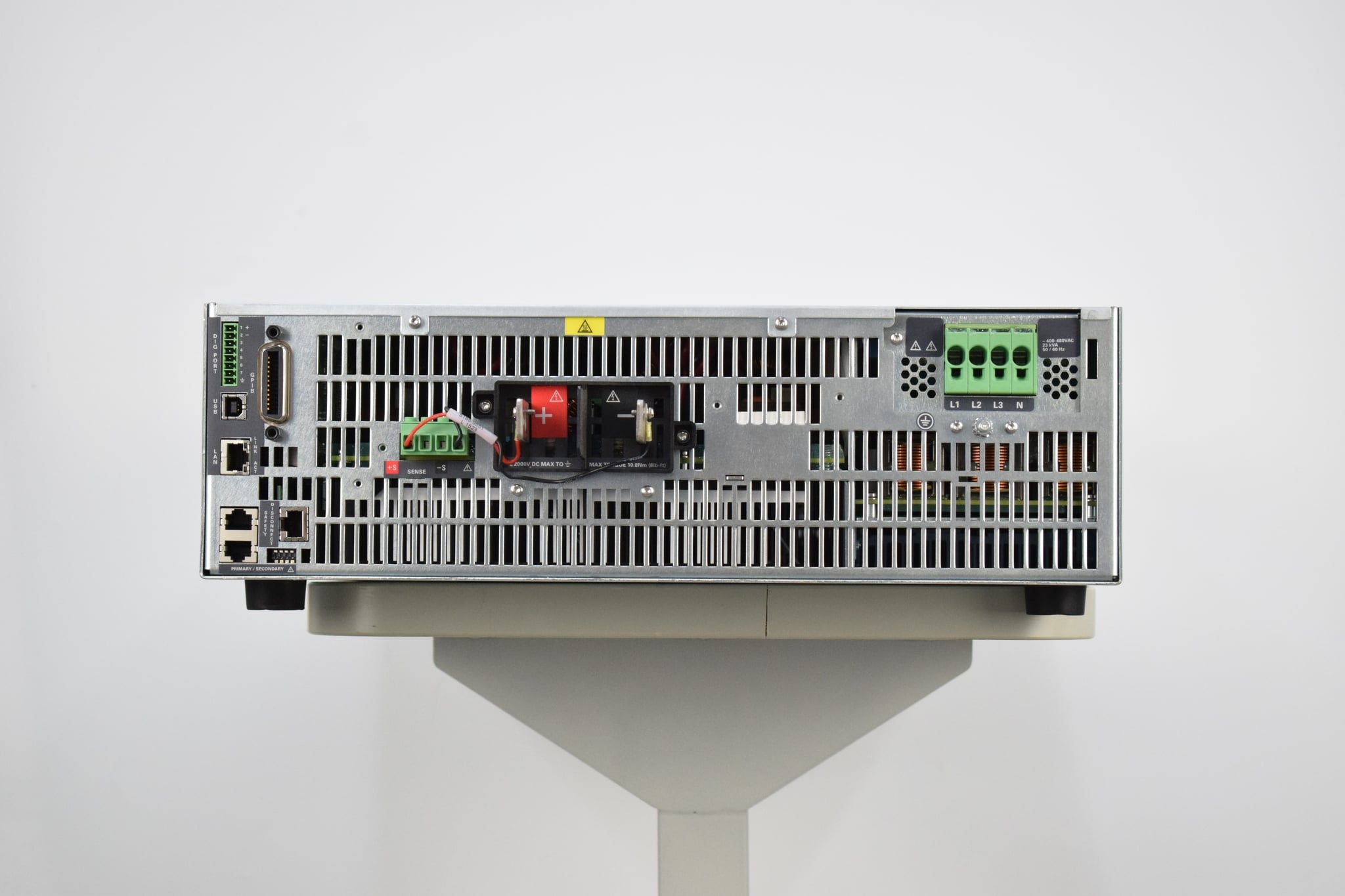 Photovoltaic Array Simulator / 2000V / 30A / 20kW / 400/480 VAC Keysight Used PV8922A - Actual Instrument - Image 2