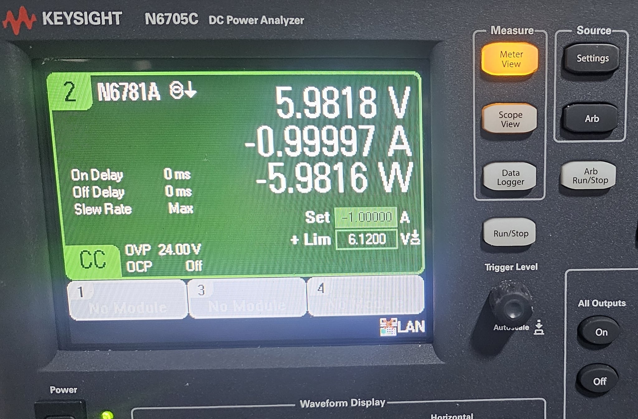 Source & Measure Unit for Battery Drain Analysis / 2-Quadrant / 20V, ±1A or 6V, ±3A / 20W Keysight Used N6781A - Actual Instrument - Image 8