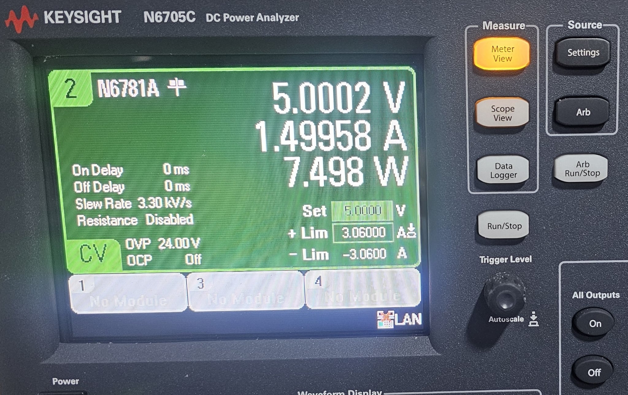 Source & Measure Unit for Battery Drain Analysis / 2-Quadrant / 20V, ±1A or 6V, ±3A / 20W Keysight Used N6781A - Actual Instrument - Image 9