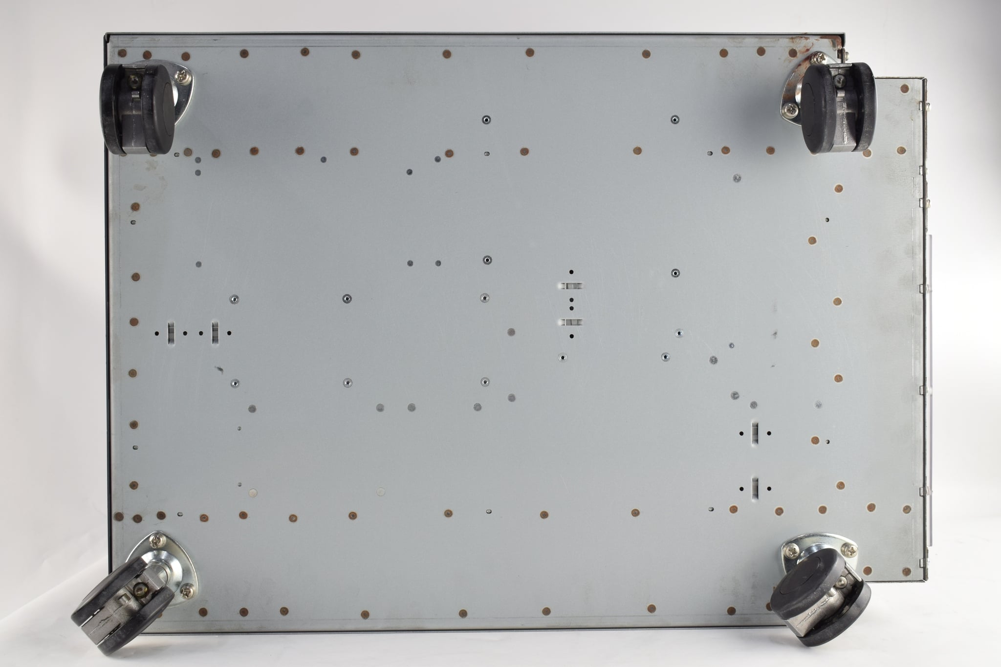 AC Power Source / 550Hz / 320Vrms / 12kVA / 3 Phase Keysight Used AC6912L - Actual Instrument - Image 3