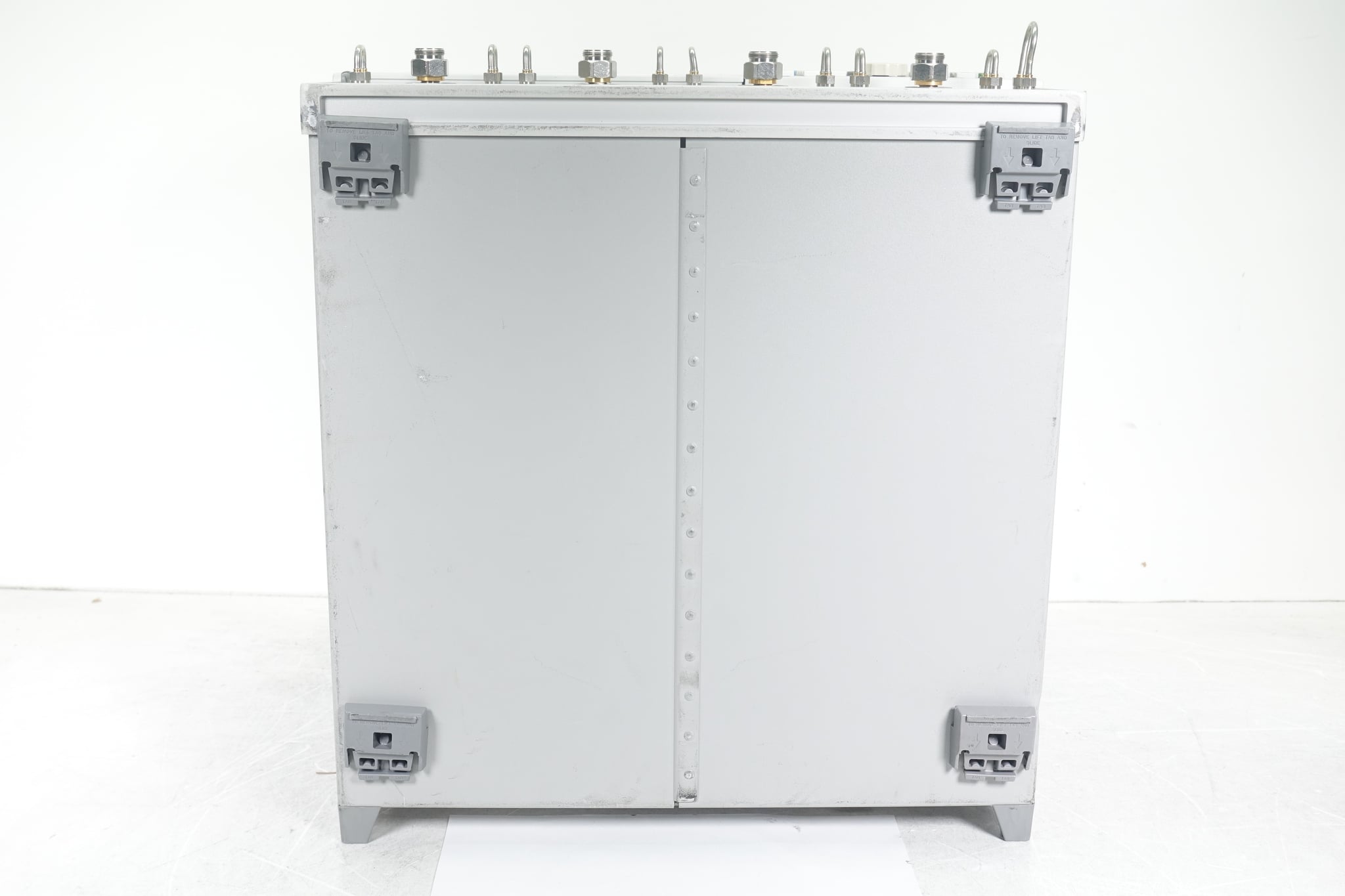 300 kHz to 20 GHz / 4-port / Configurable Test Set / Extended Power Range / Internal Second Source Keysight Used N5230A-246 - Actual Instrument - Image 7